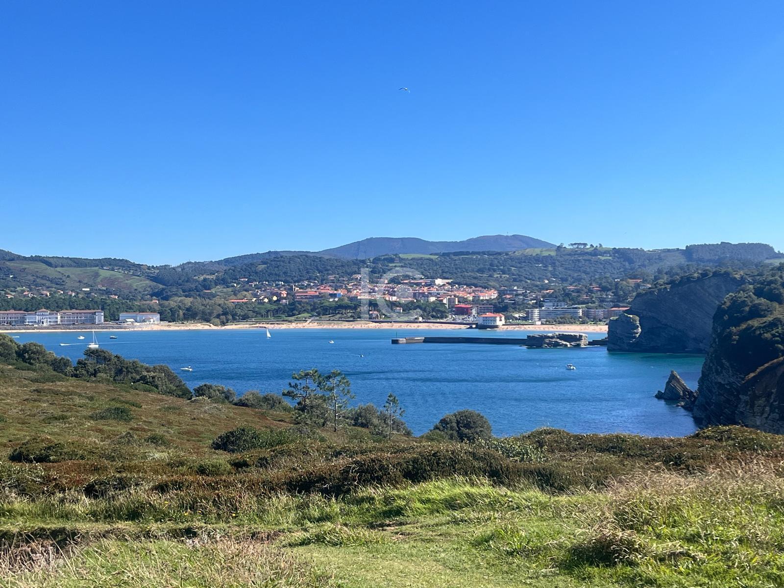 For sale of land in Plentzia