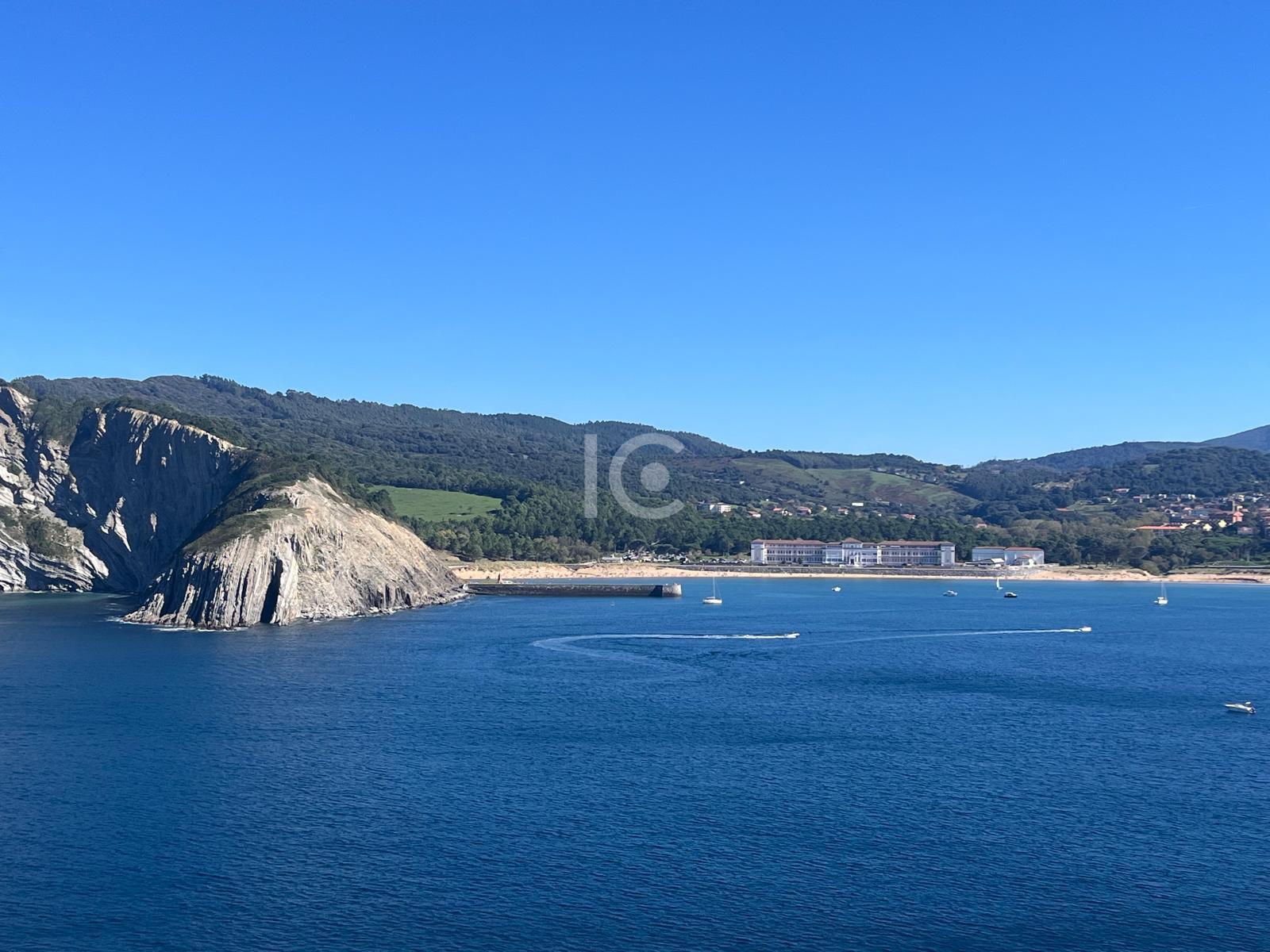 For sale of land in Plentzia