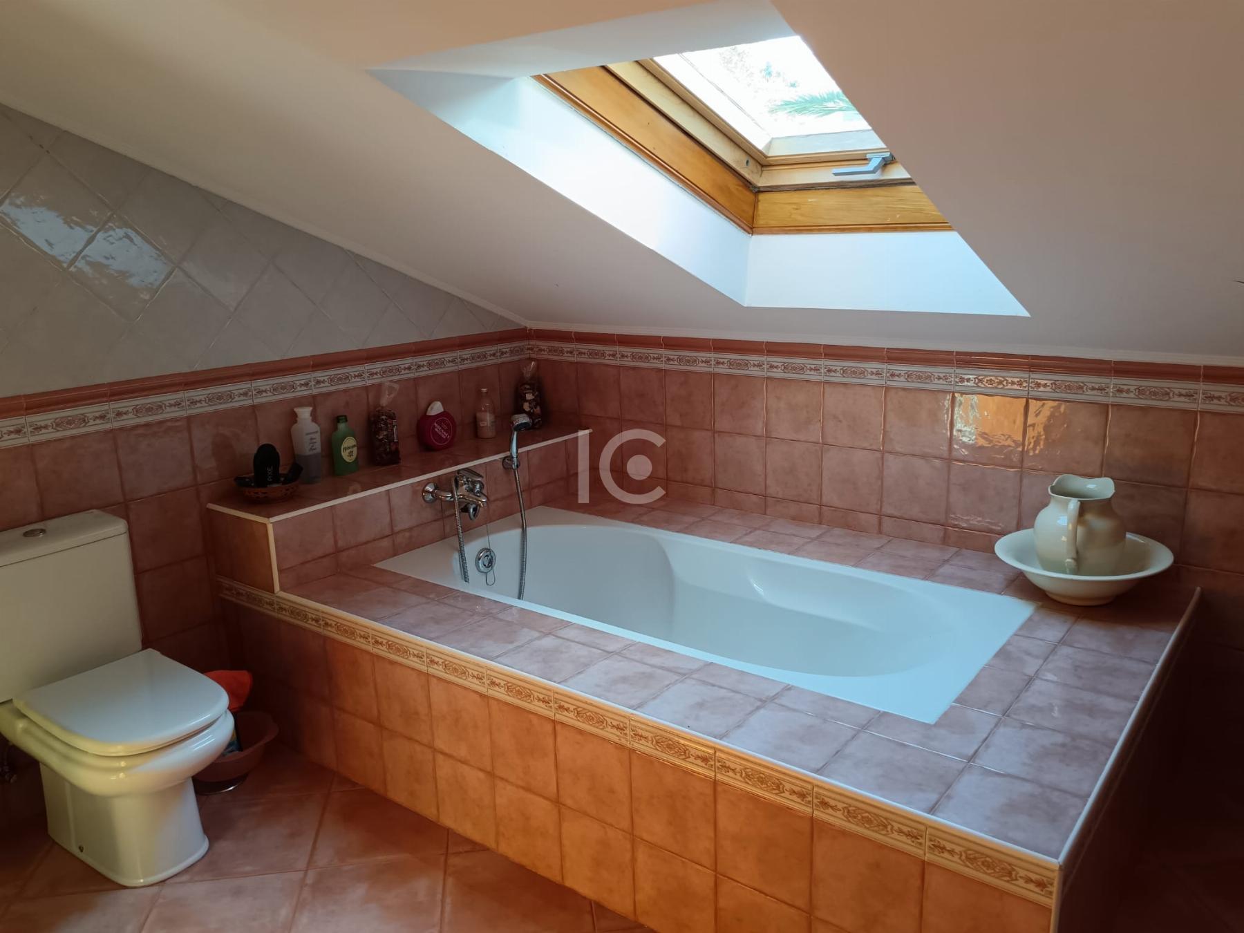 For sale of chalet in Castro-Urdiales