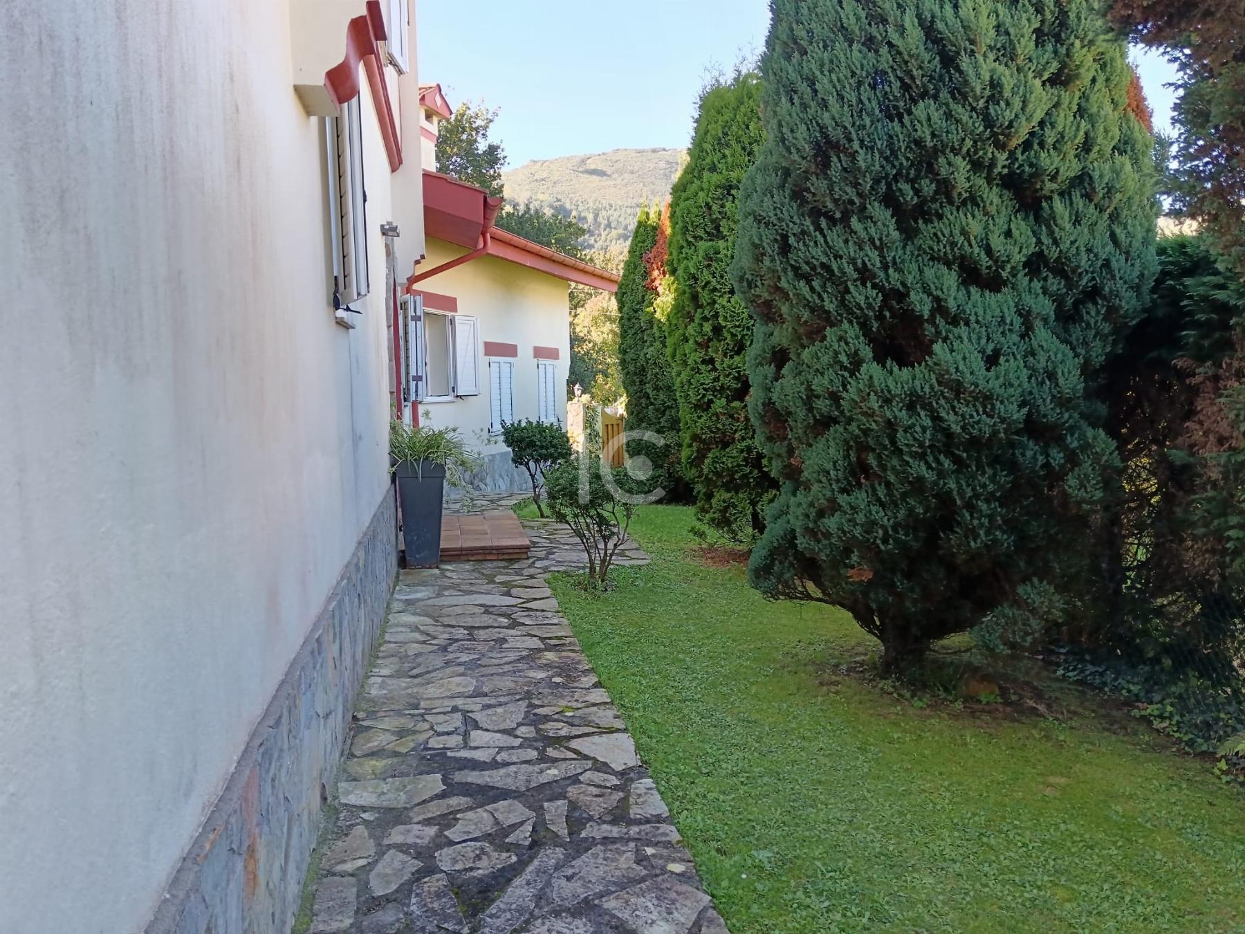 For sale of chalet in Castro-Urdiales