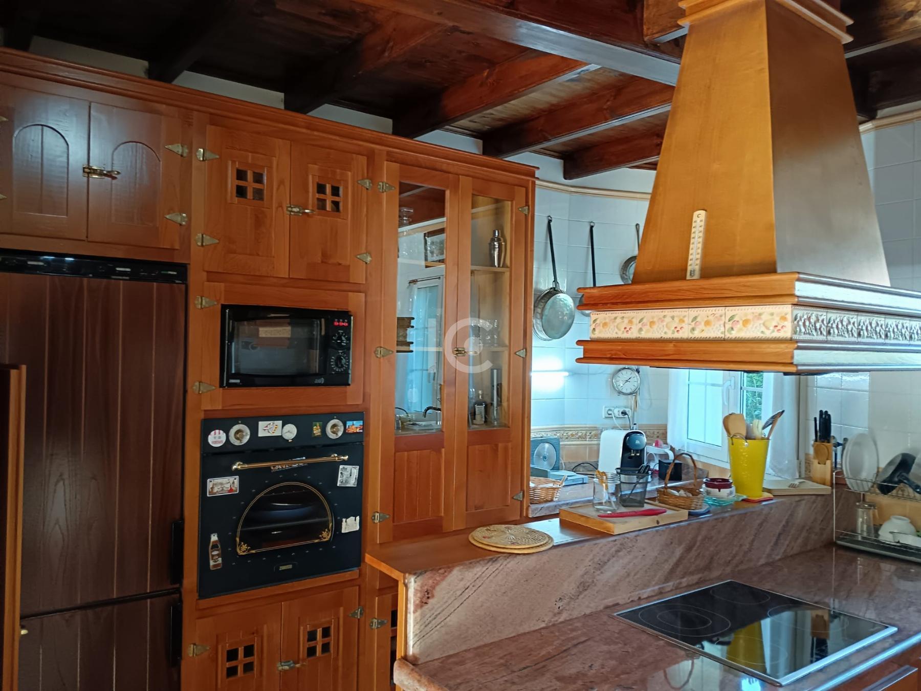 For sale of chalet in Castro-Urdiales