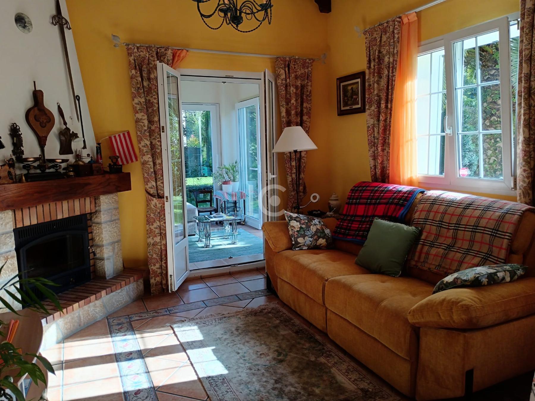 For sale of chalet in Castro-Urdiales