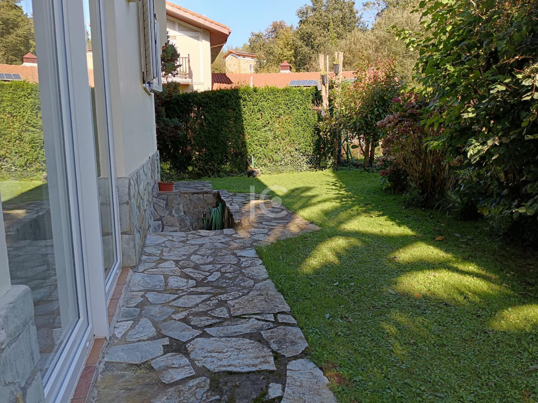 For sale of chalet in Castro-Urdiales