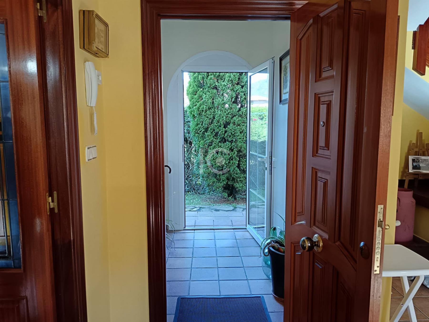 For sale of chalet in Castro-Urdiales