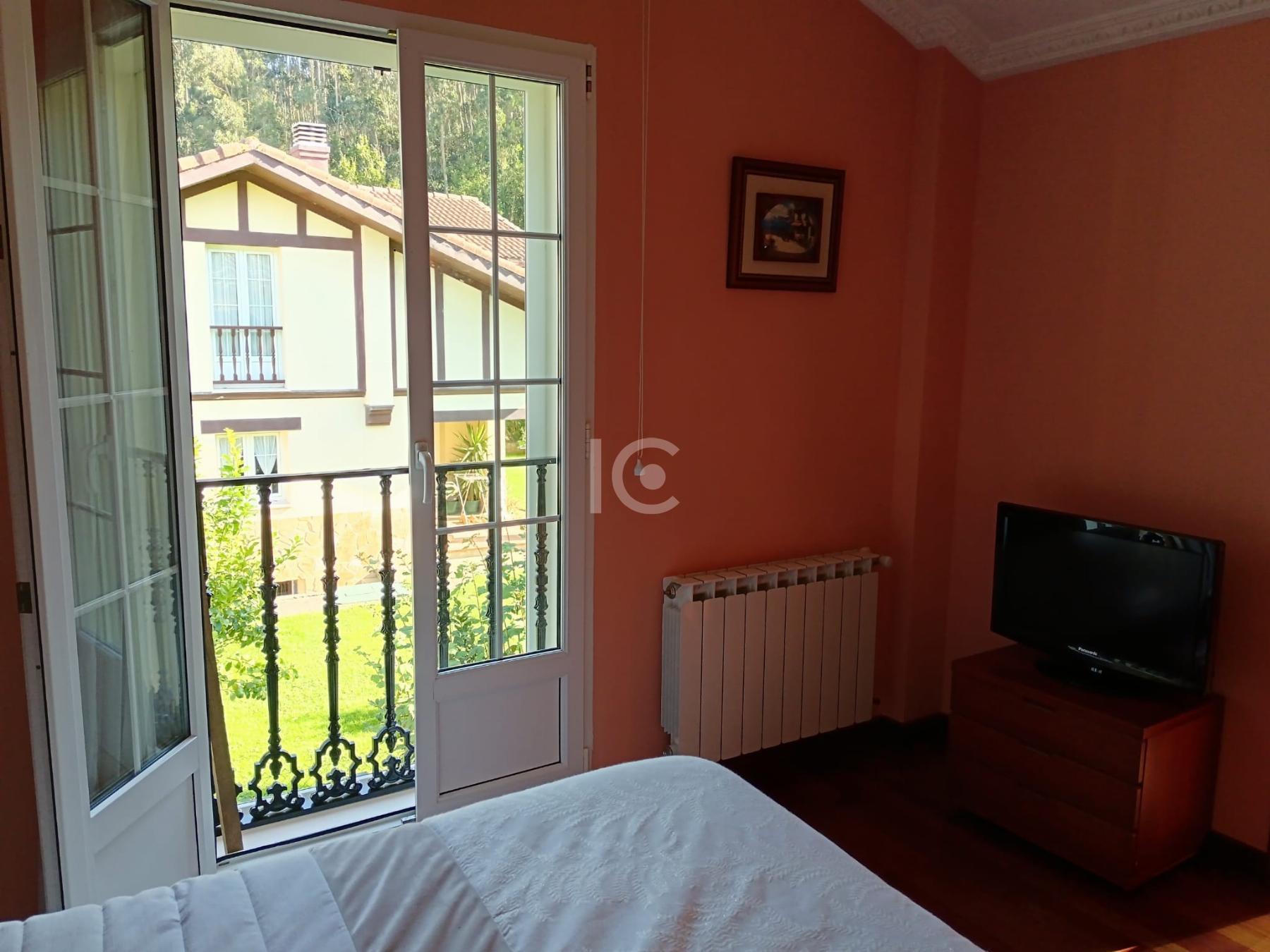 For sale of chalet in Castro-Urdiales