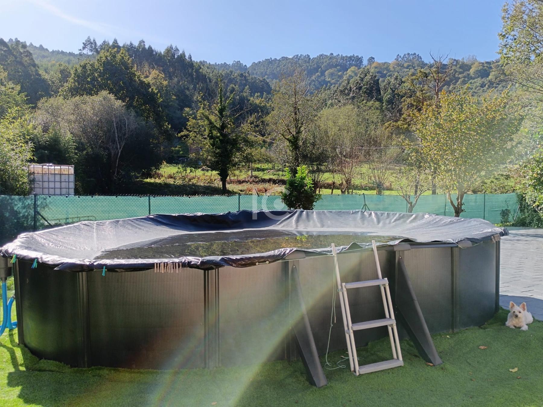 For sale of chalet in Castro-Urdiales