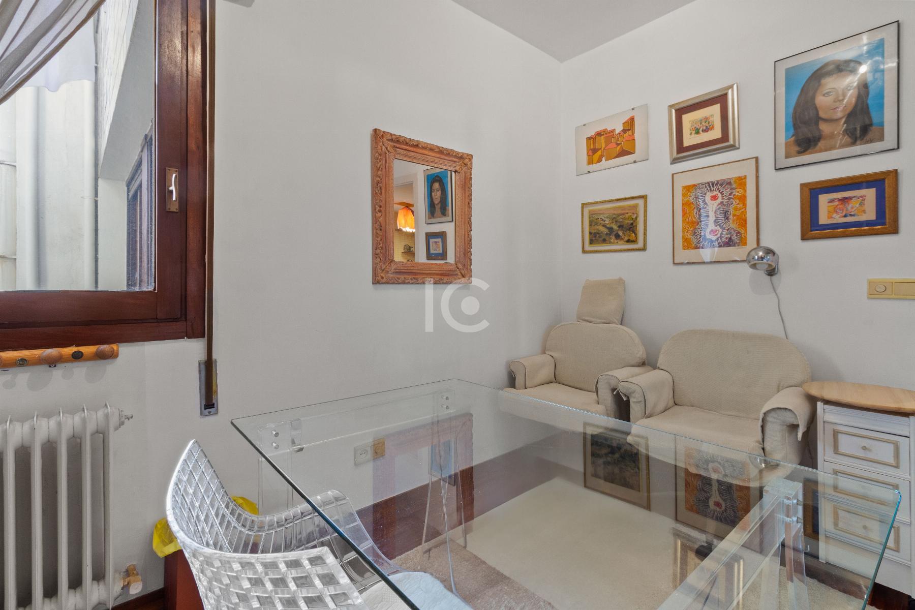 For sale of flat in Getxo