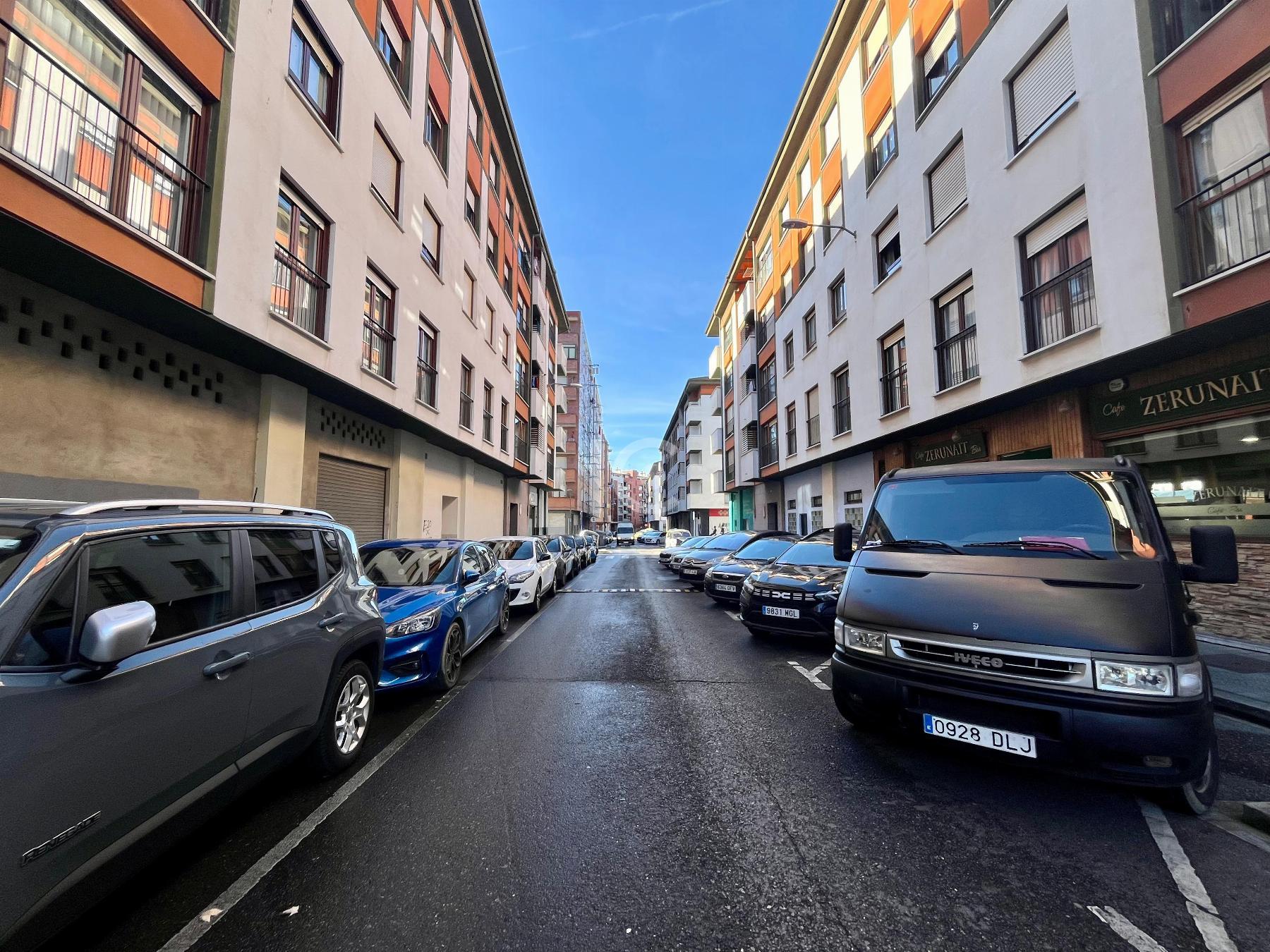 For sale of flat in Erandio