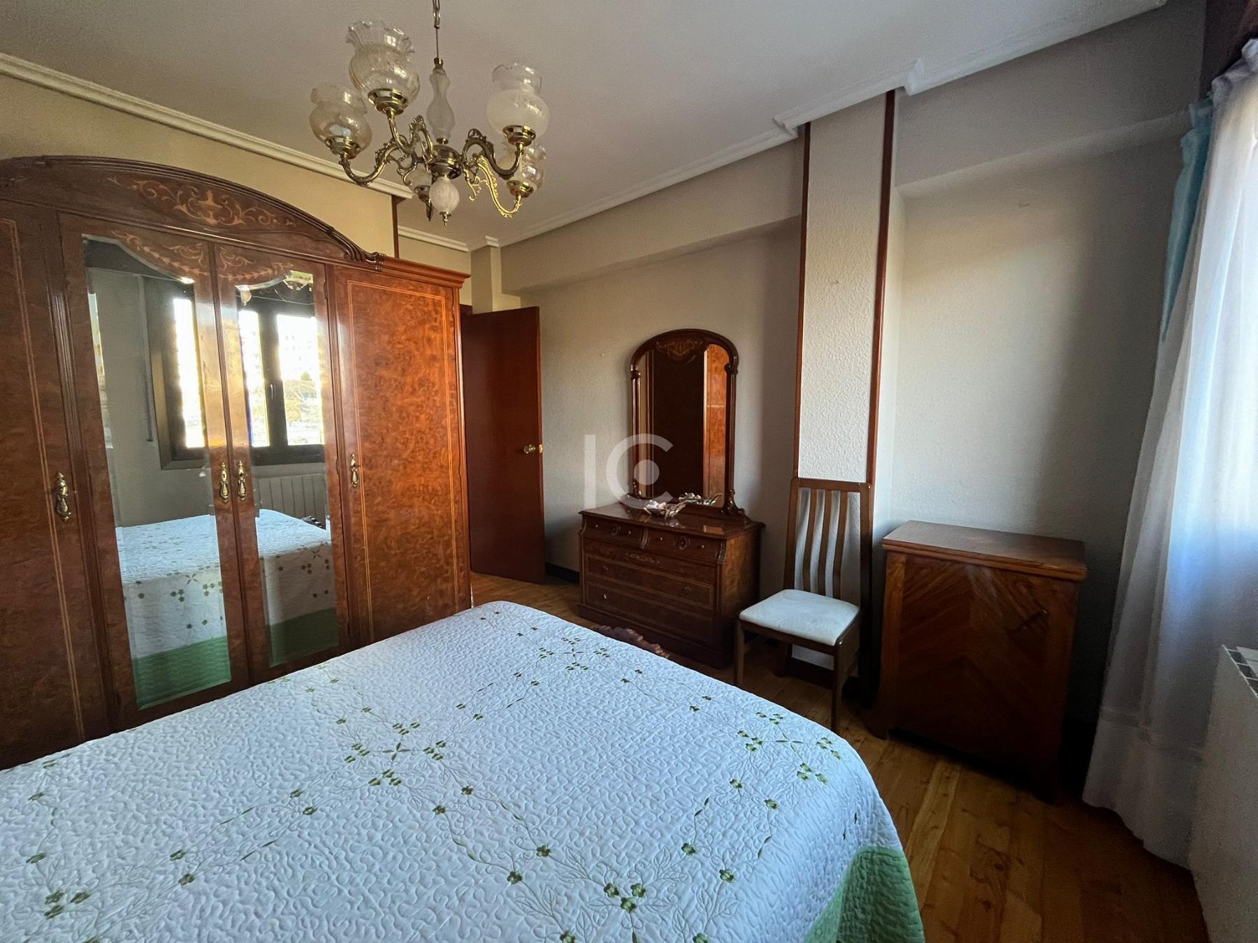 For sale of flat in Derio