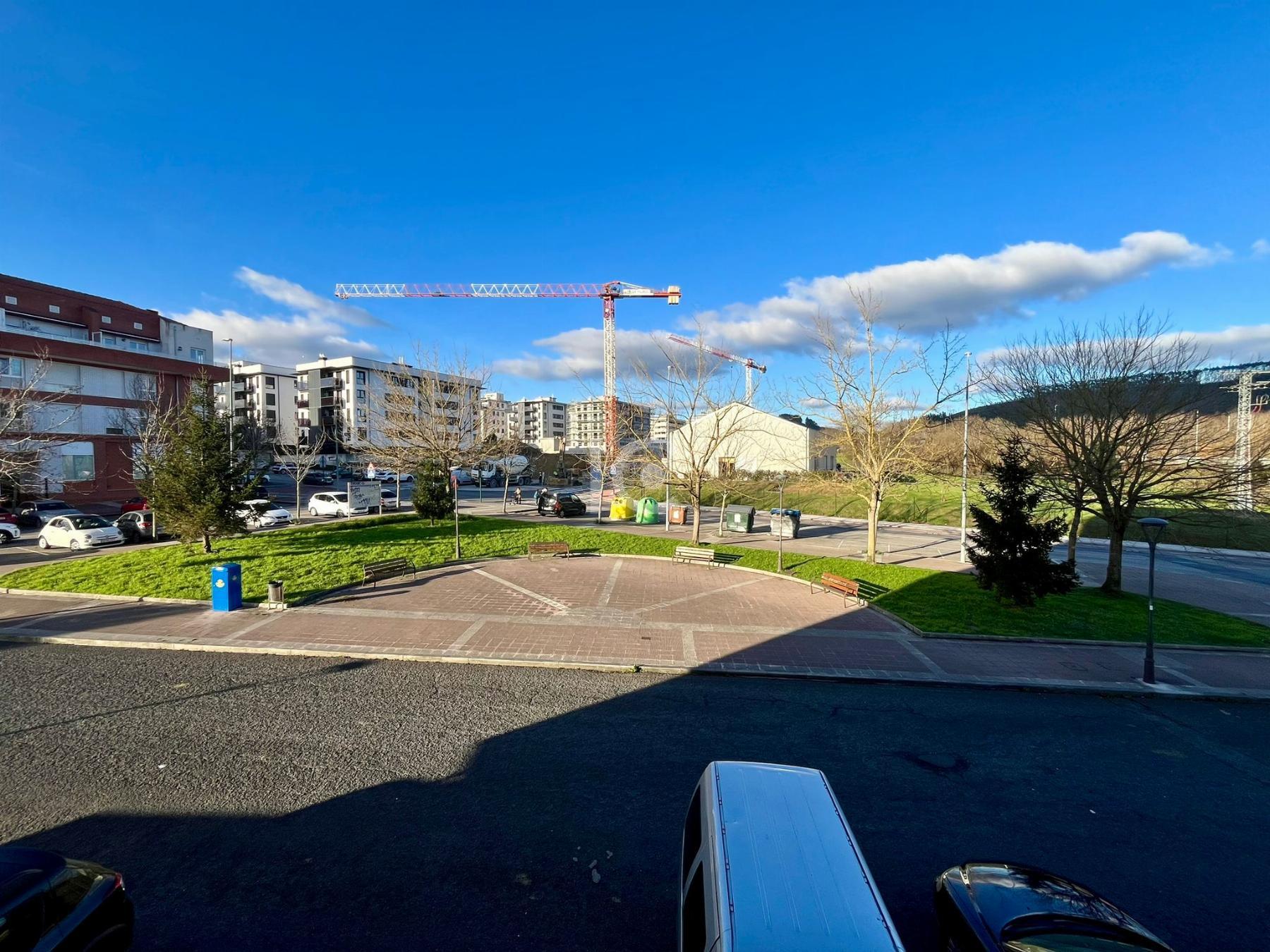 For sale of flat in Derio