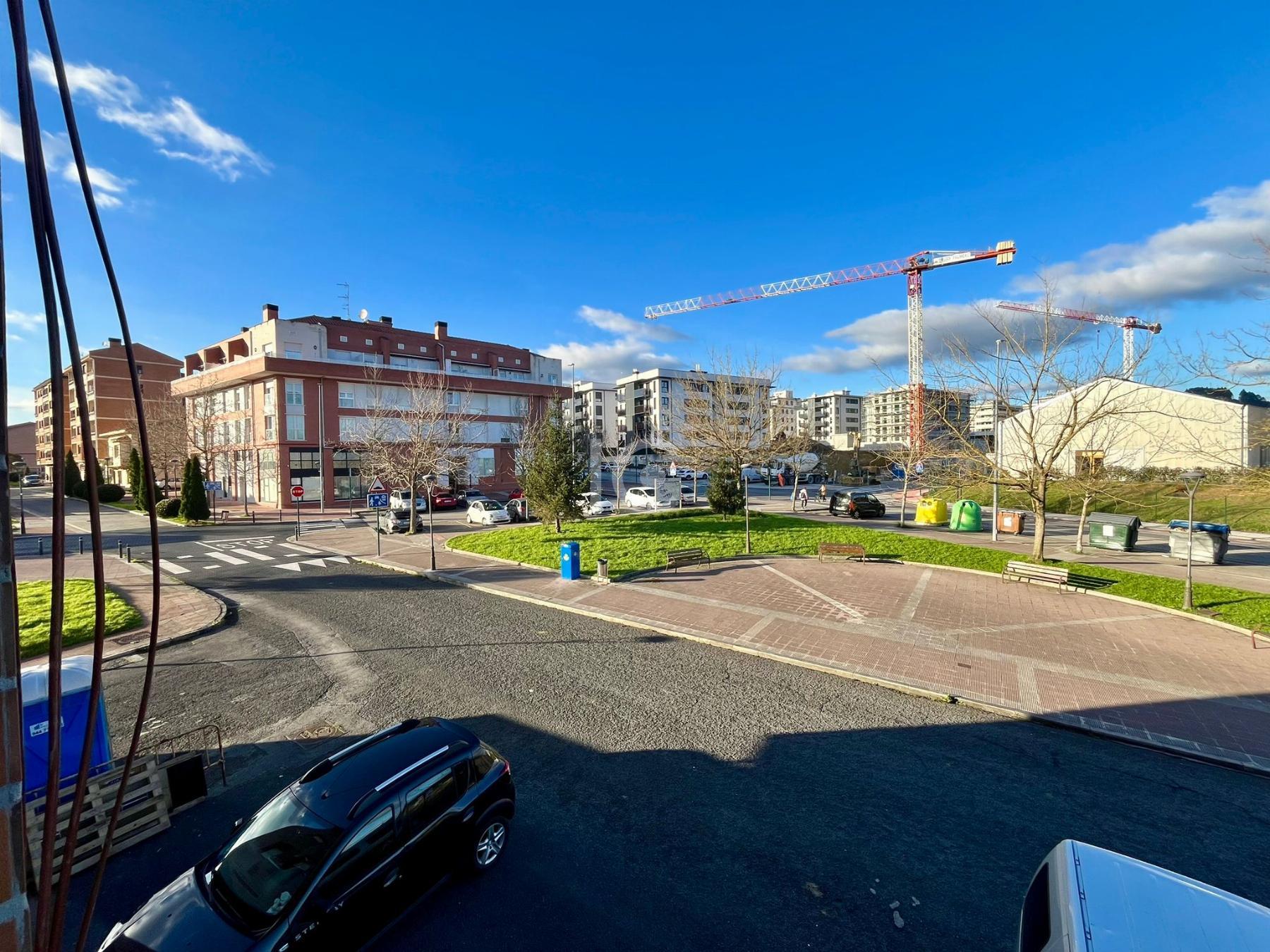 For sale of flat in Derio