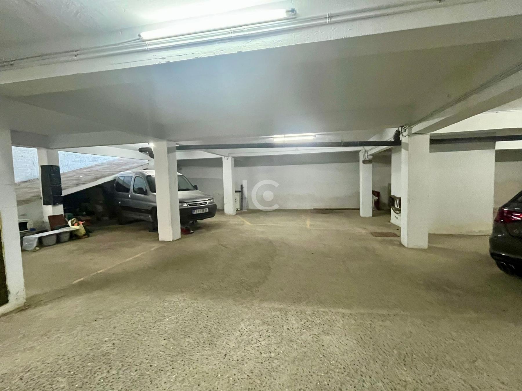 For sale of flat in Derio