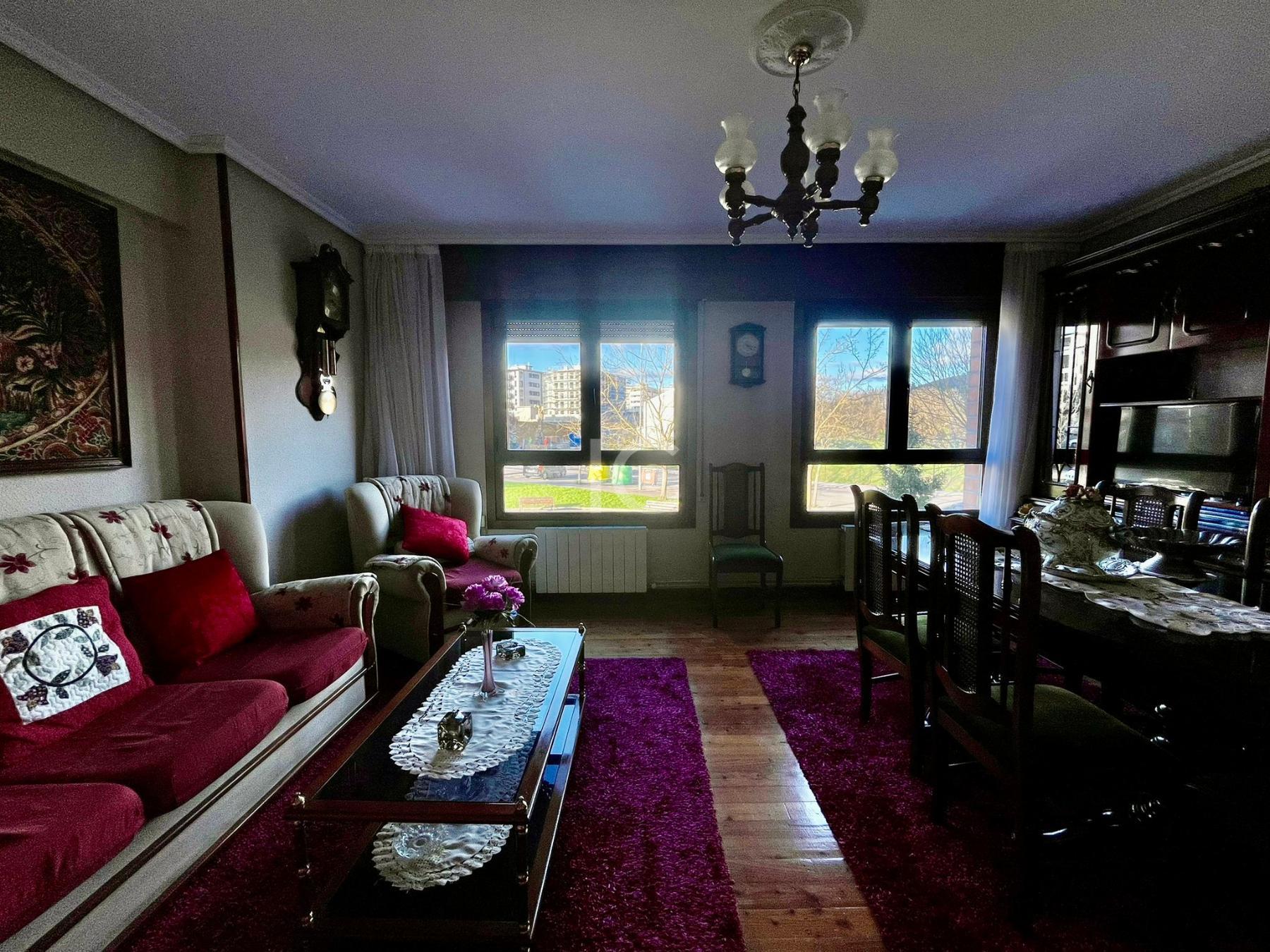 For sale of flat in Derio