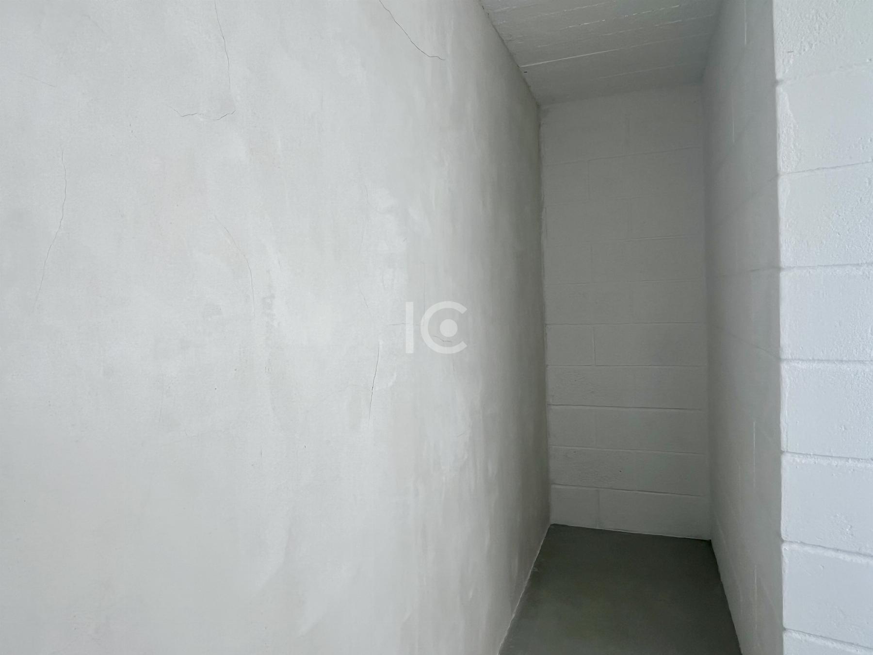 For rent of storage room in Berango