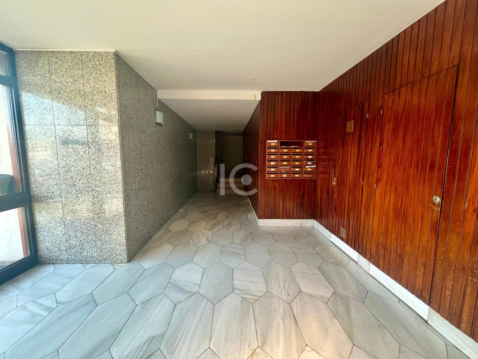 For sale of flat in Algorta