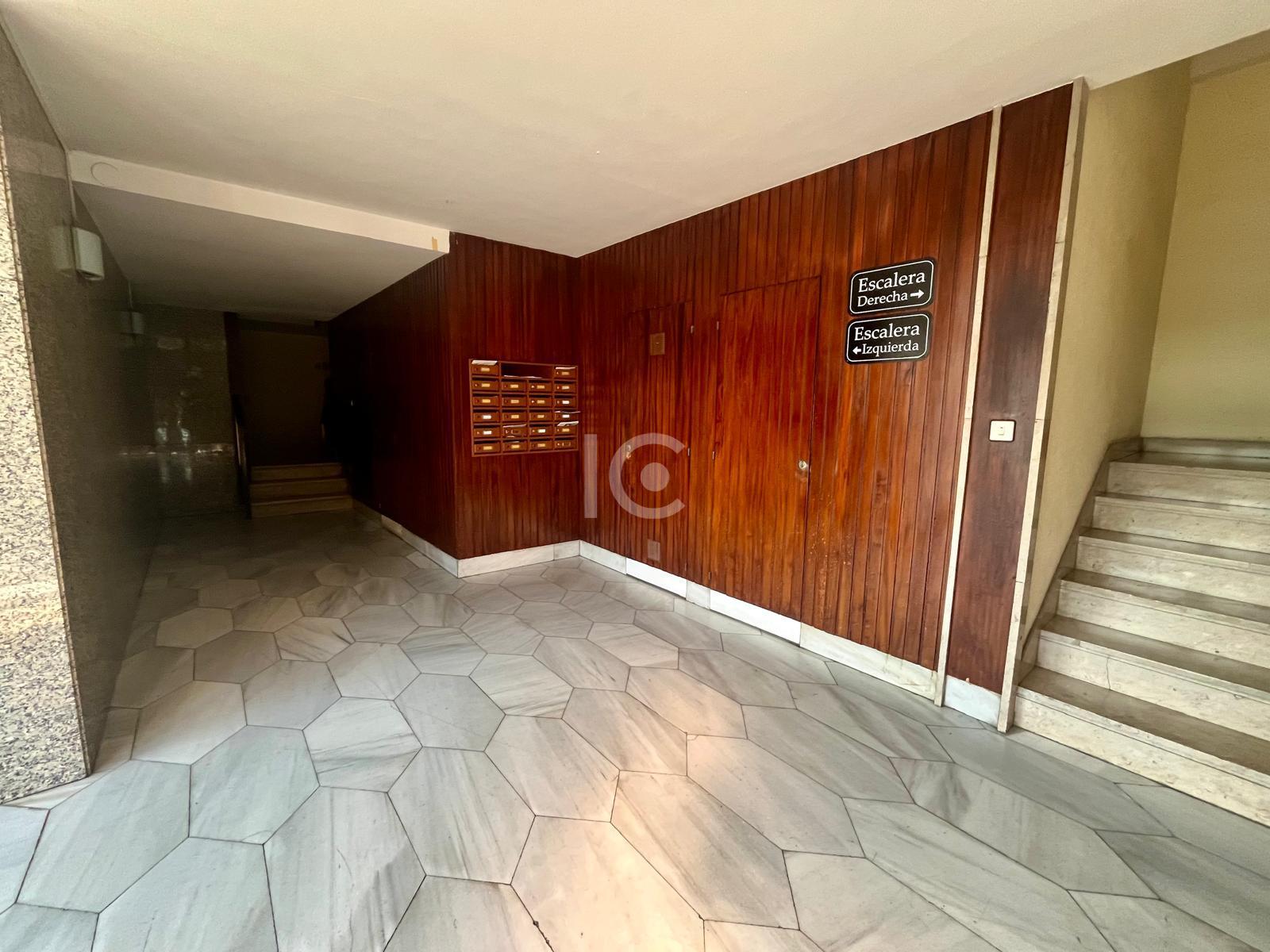 For sale of flat in Algorta