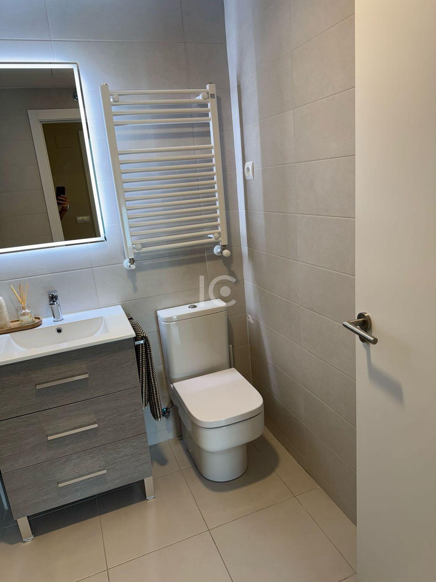 For sale of flat in Urduliz