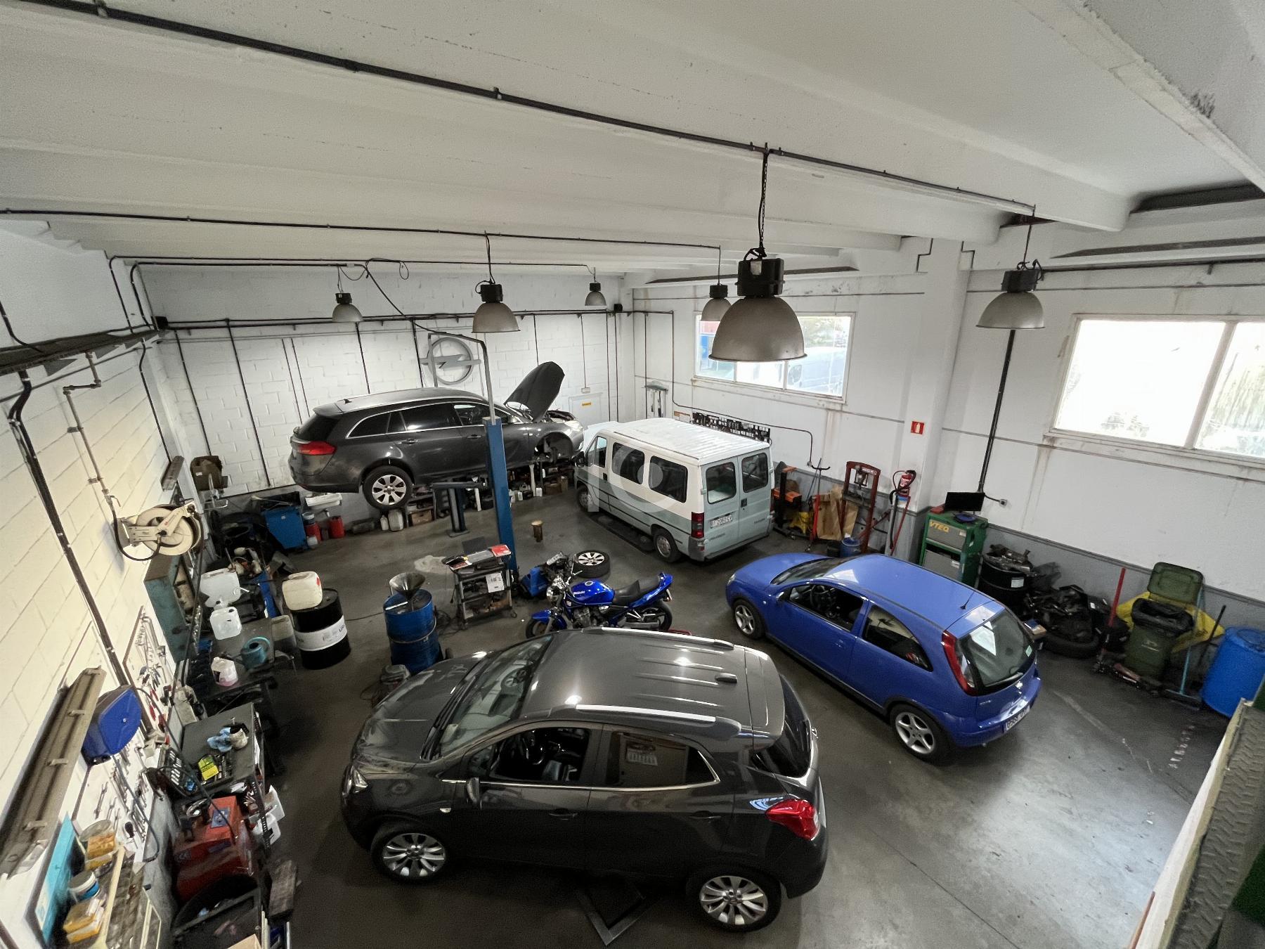 Garage