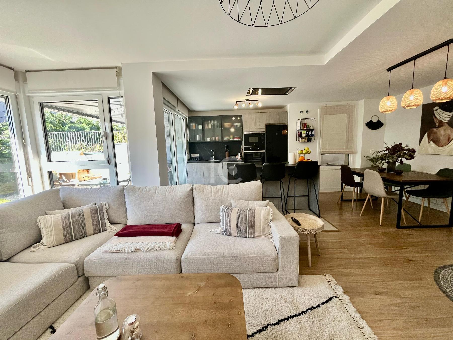 For sale of flat in Leioa