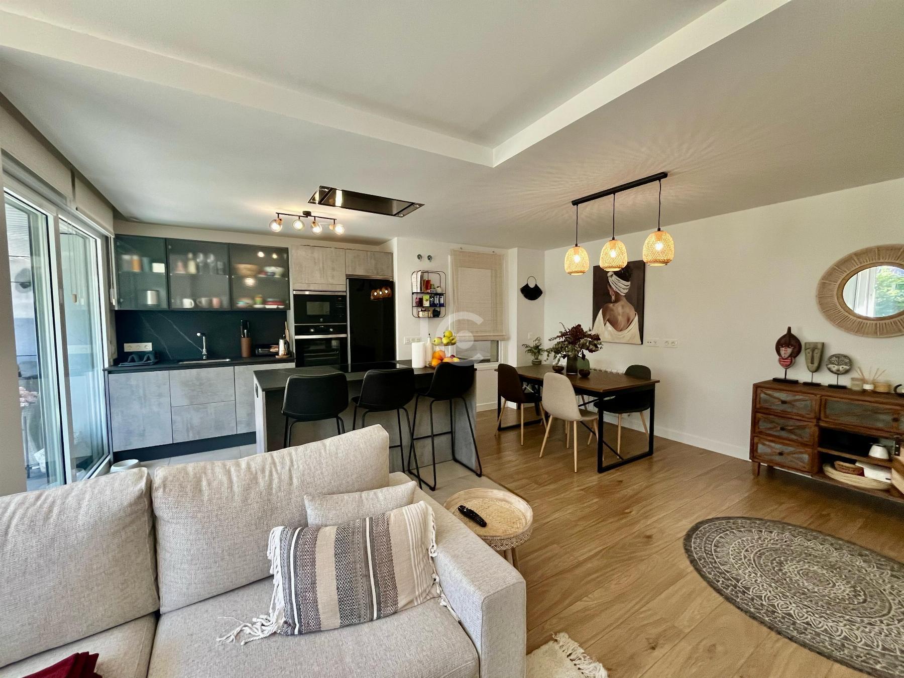 For sale of flat in Leioa