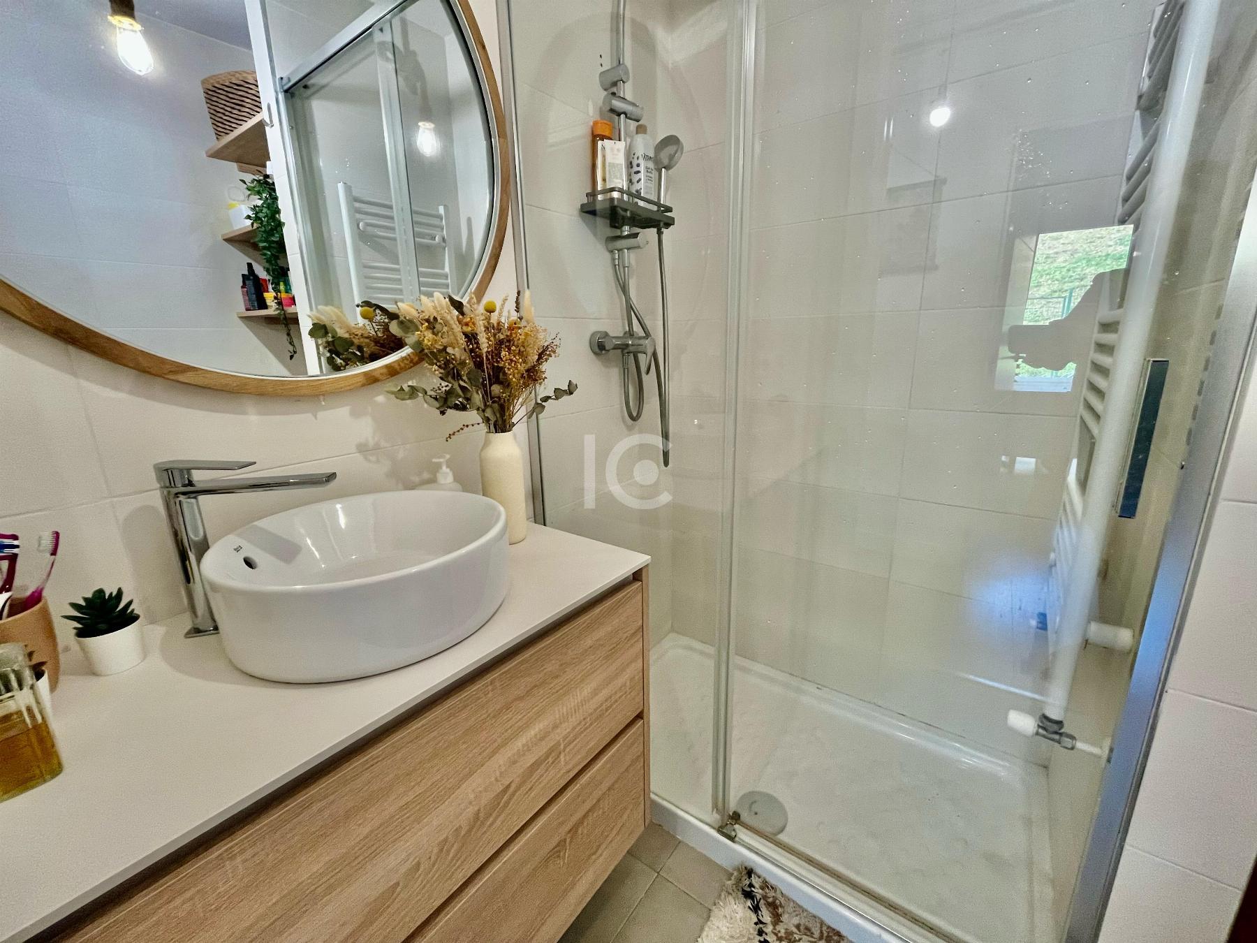 For sale of flat in Leioa