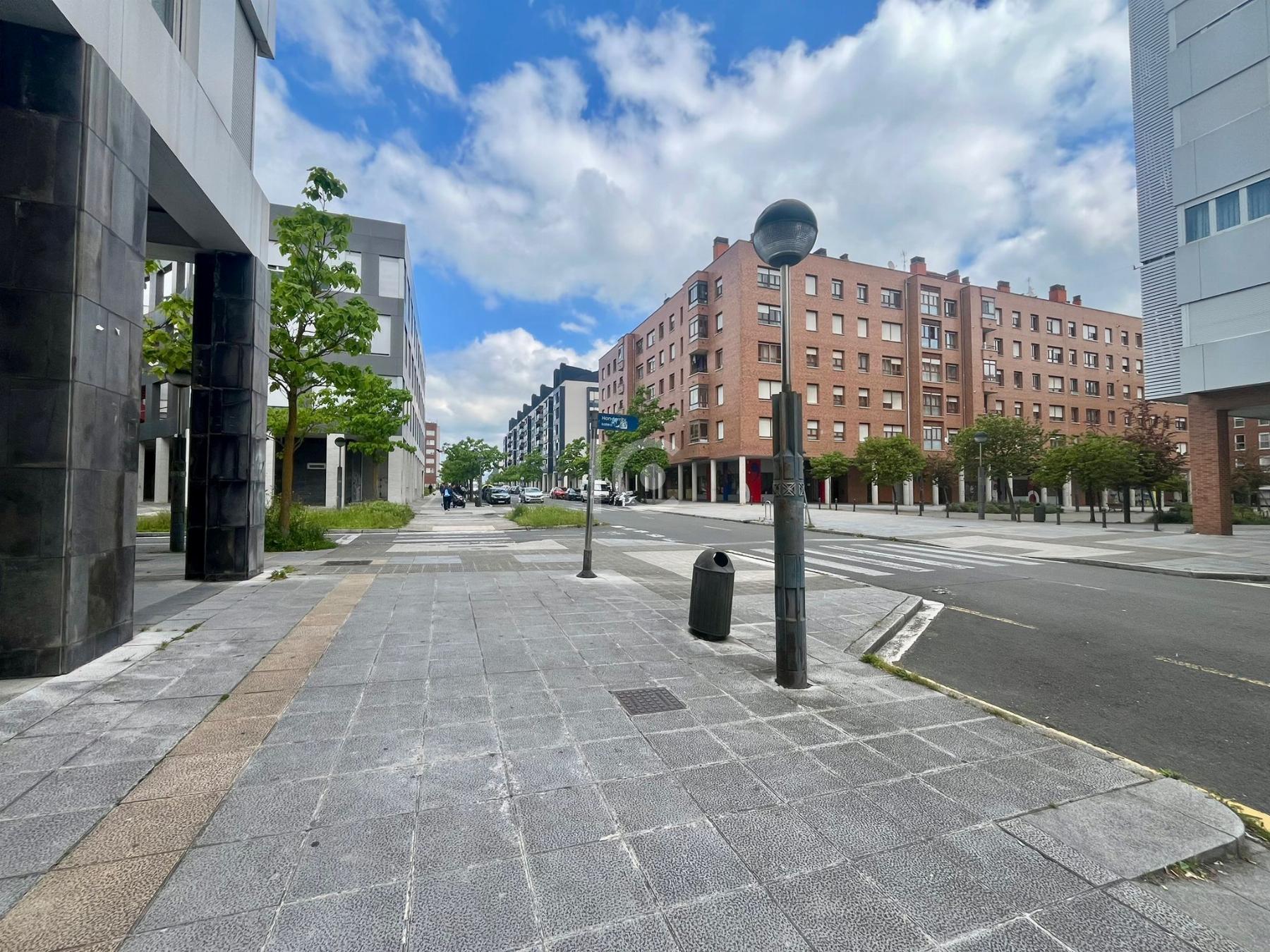 Venta de local en Vitoria-Gasteiz