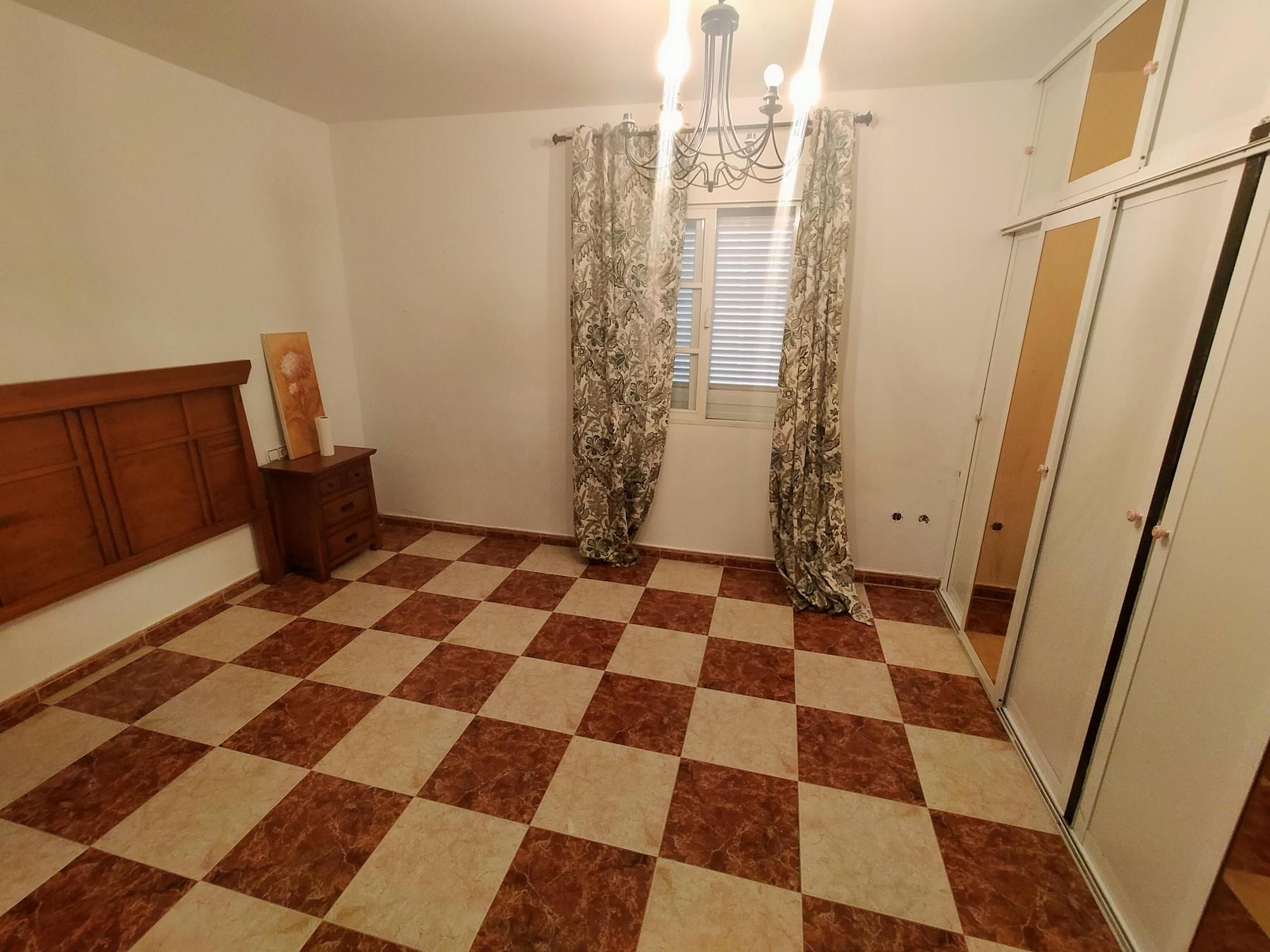 For sale of house in Chiclana de la Frontera