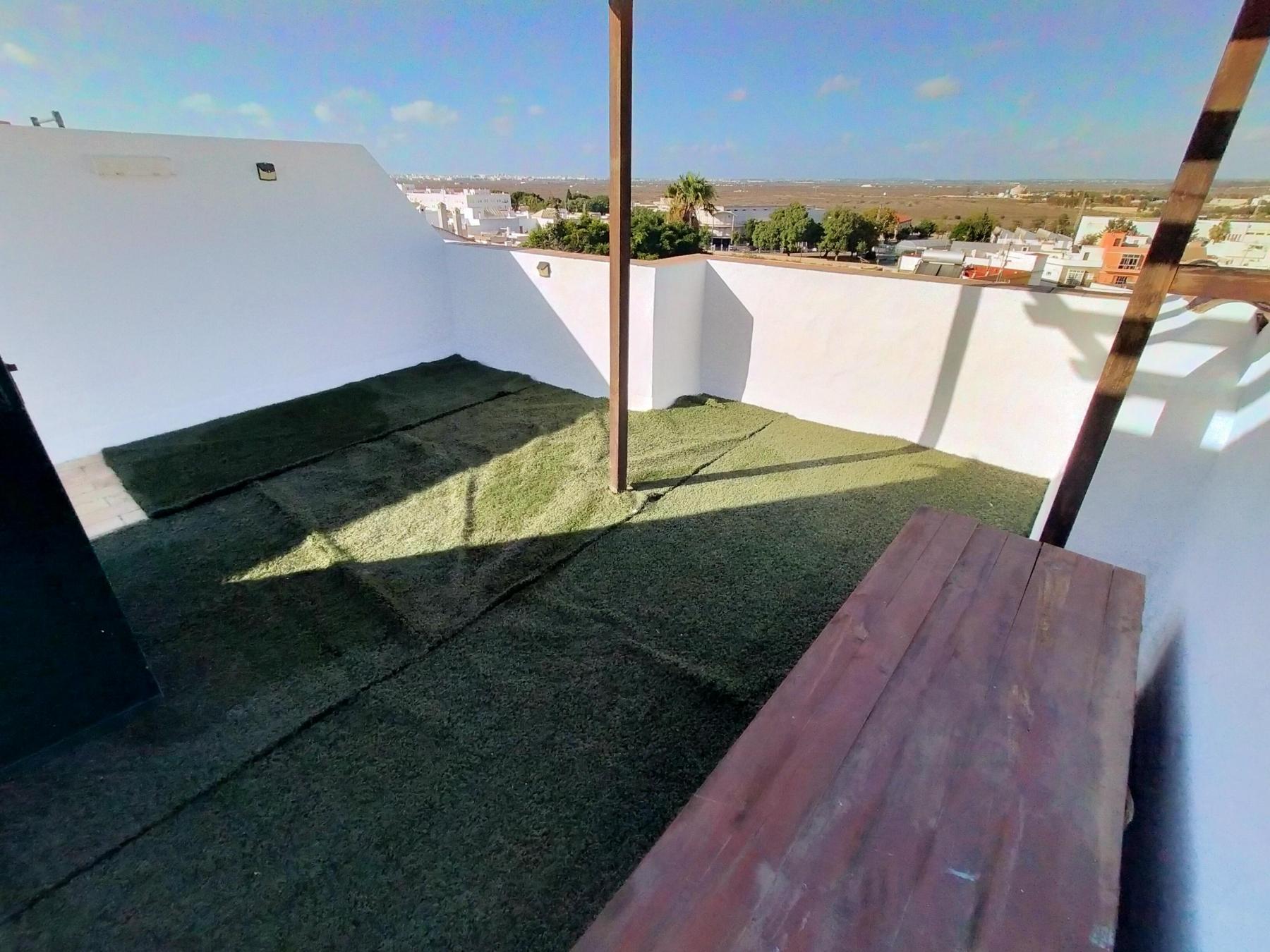 For sale of house in Chiclana de la Frontera