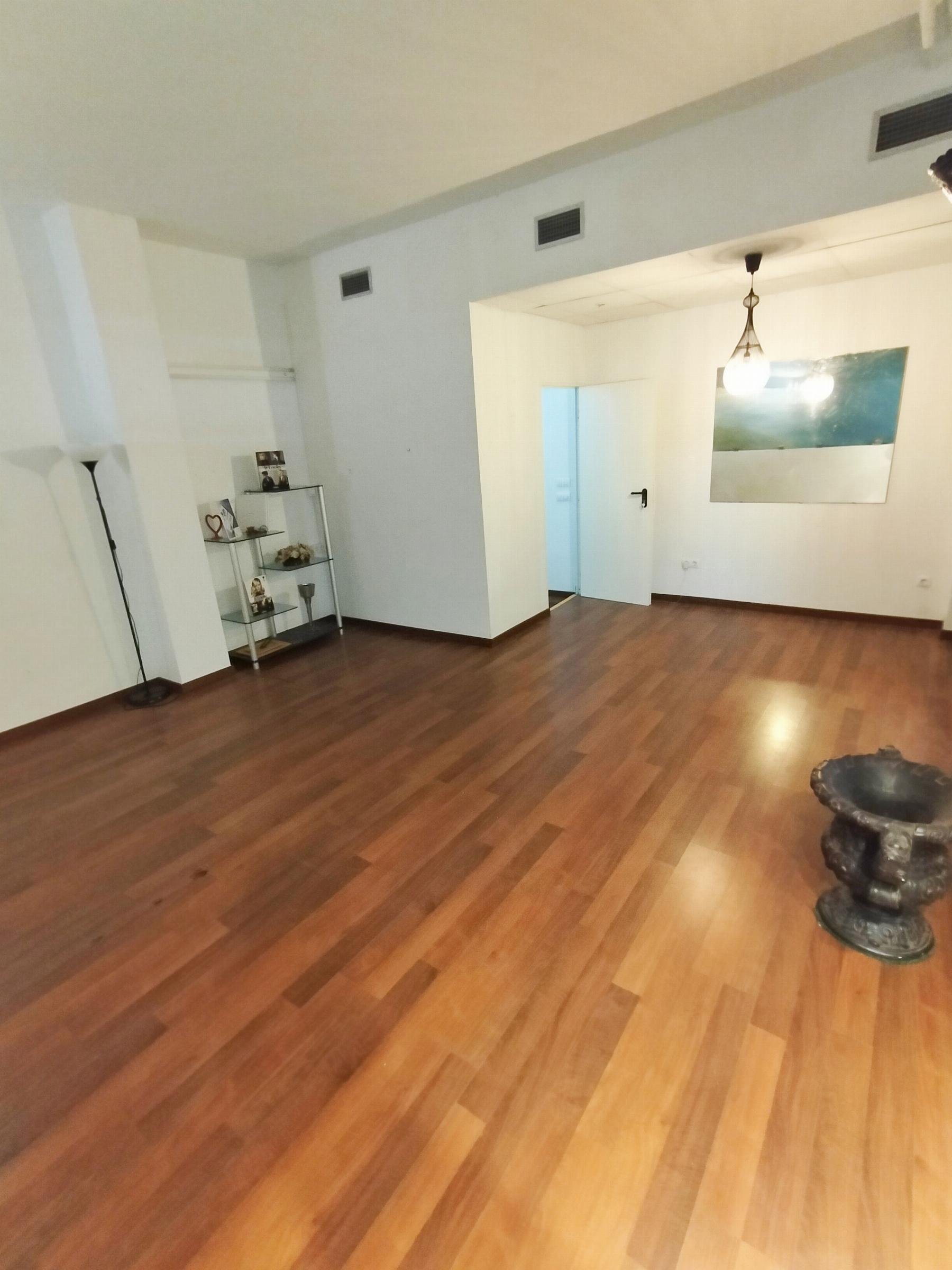 For sale of house in San Fernando
