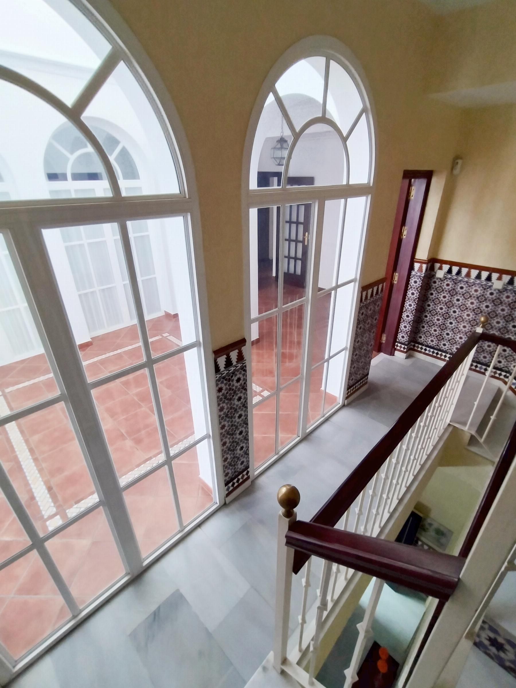 For sale of house in San Fernando