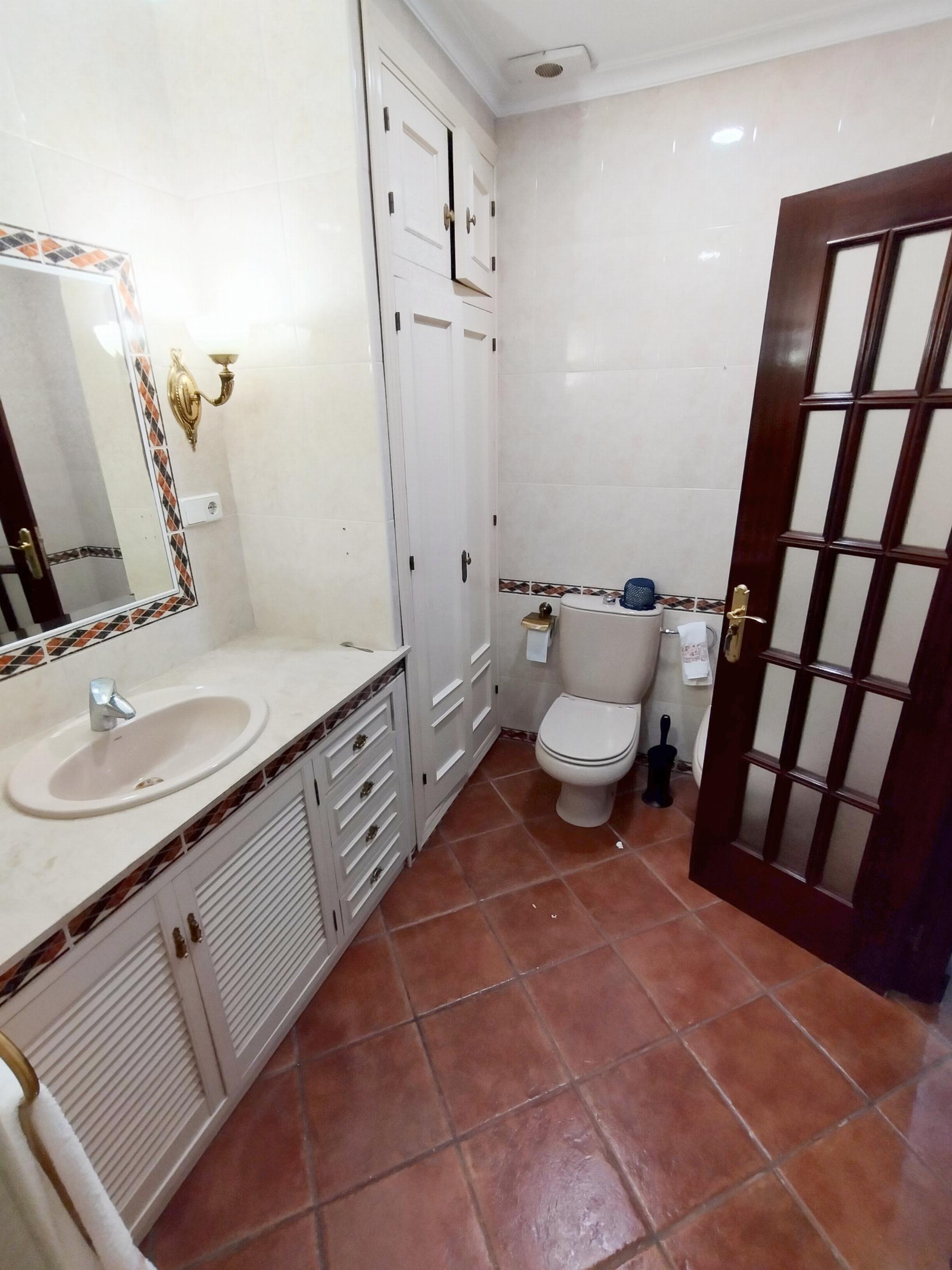 For sale of house in San Fernando