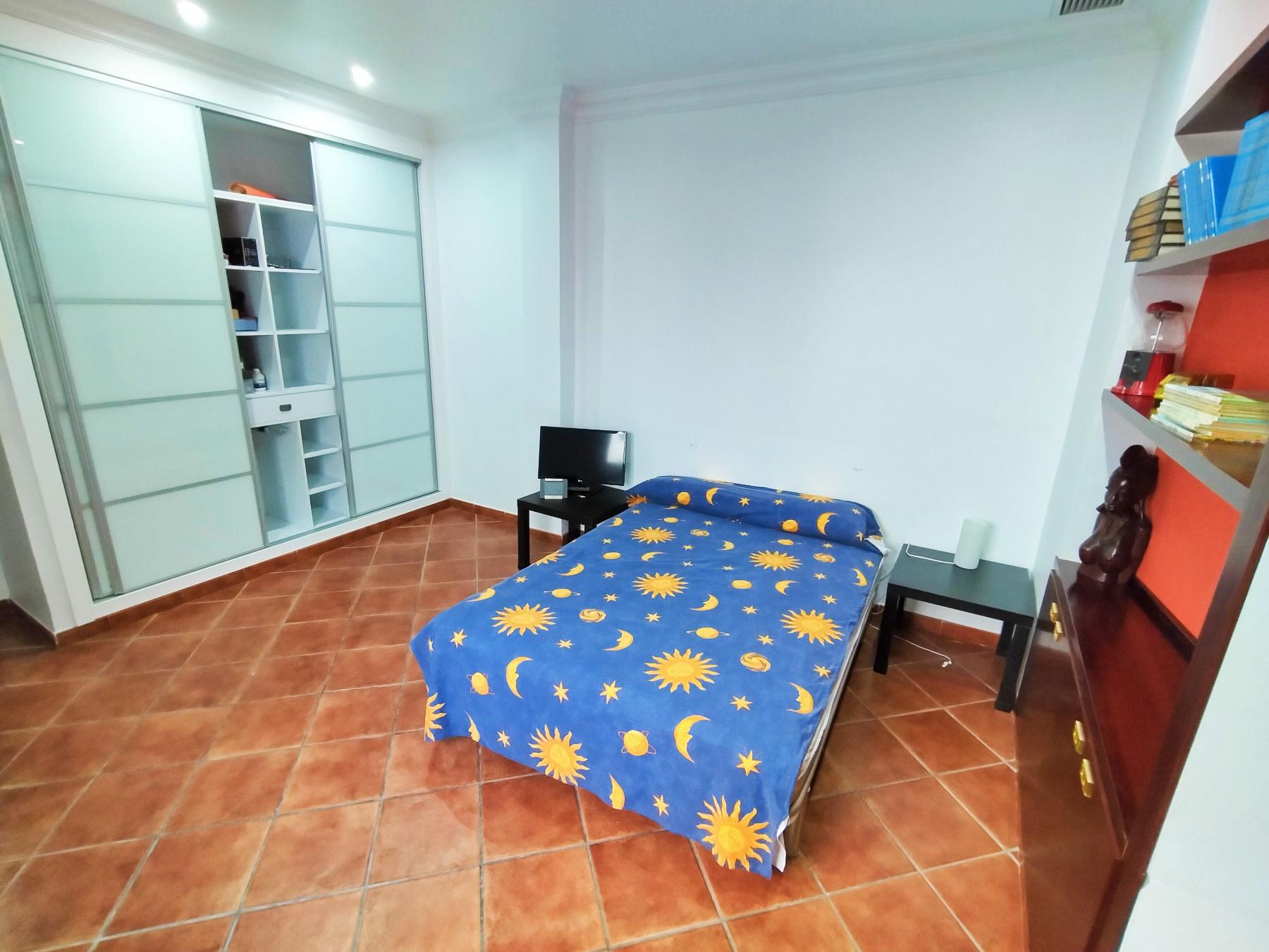 For sale of house in San Fernando