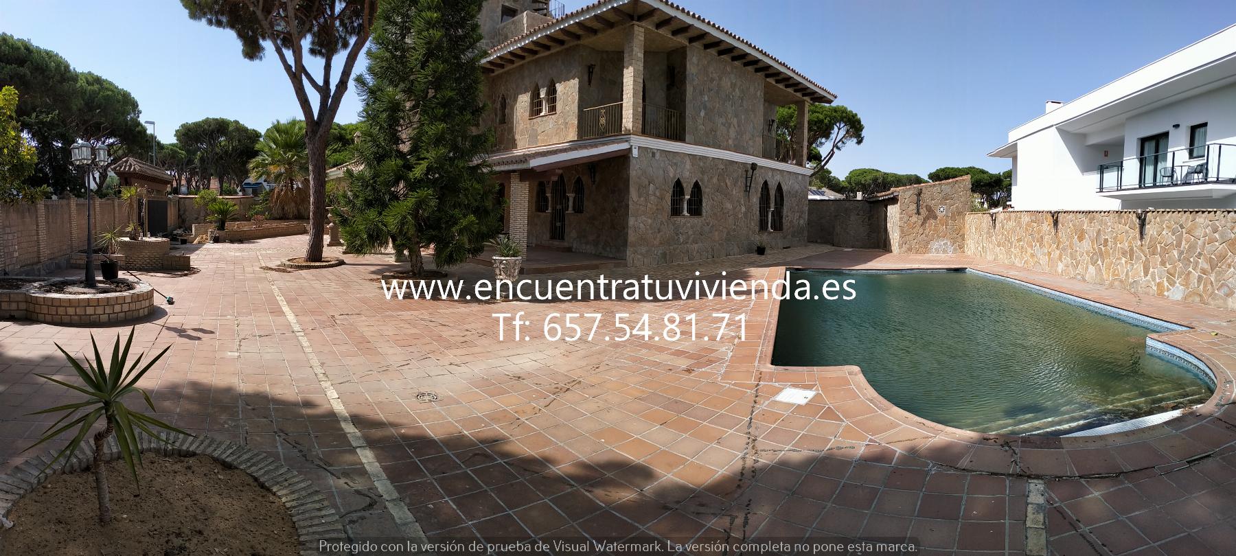For sale of chalet in Chiclana de la Frontera