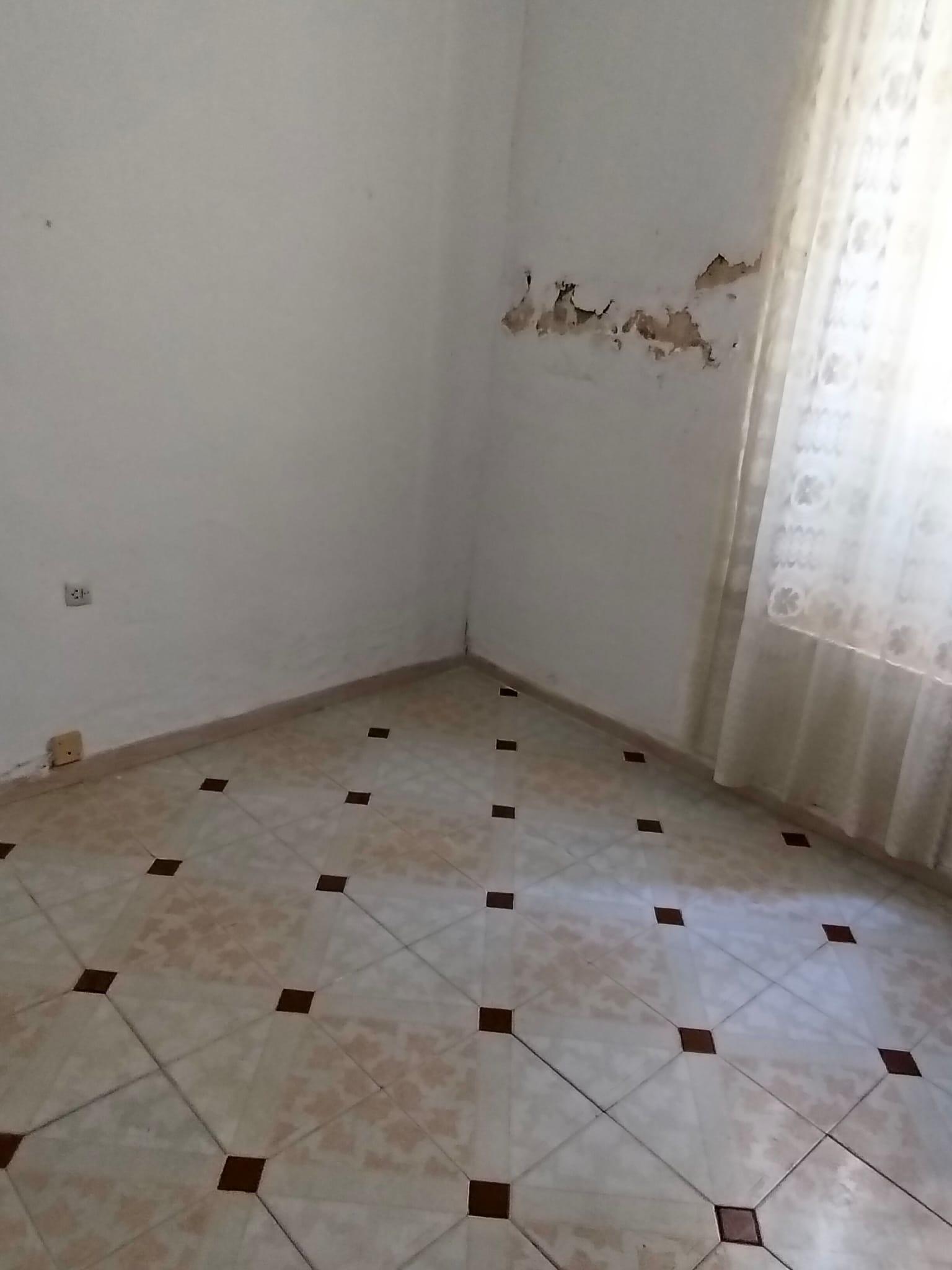 For sale of house in San Fernando