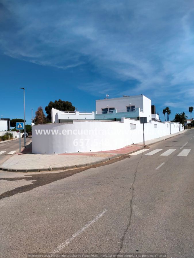 For sale of land in Chiclana de la Frontera