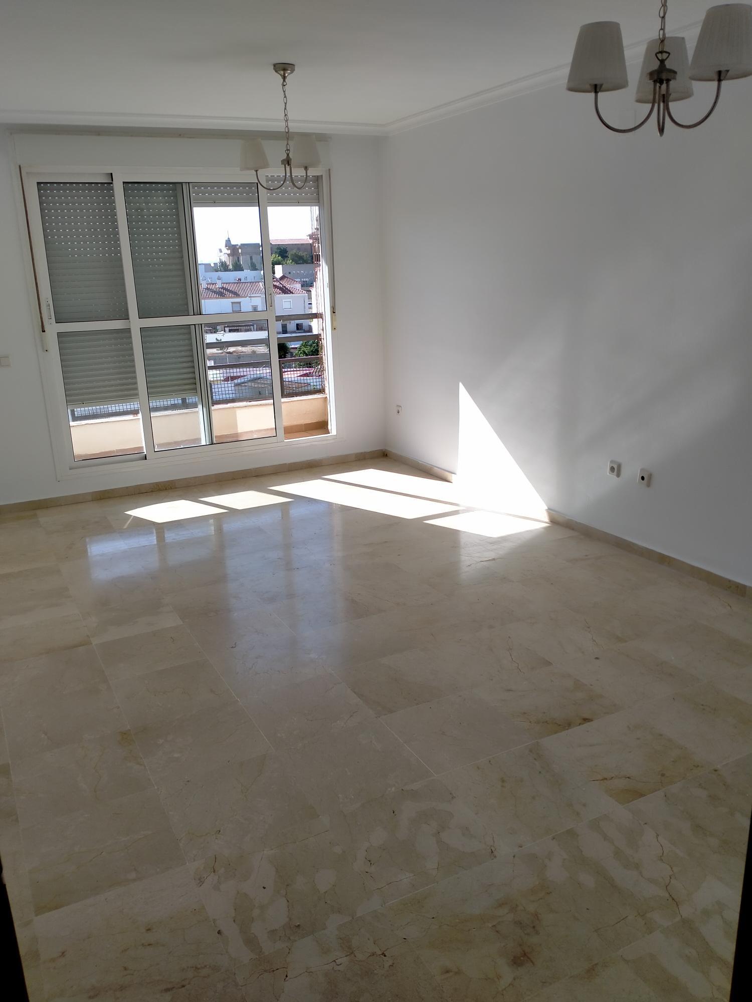 For sale of flat in San Fernando
