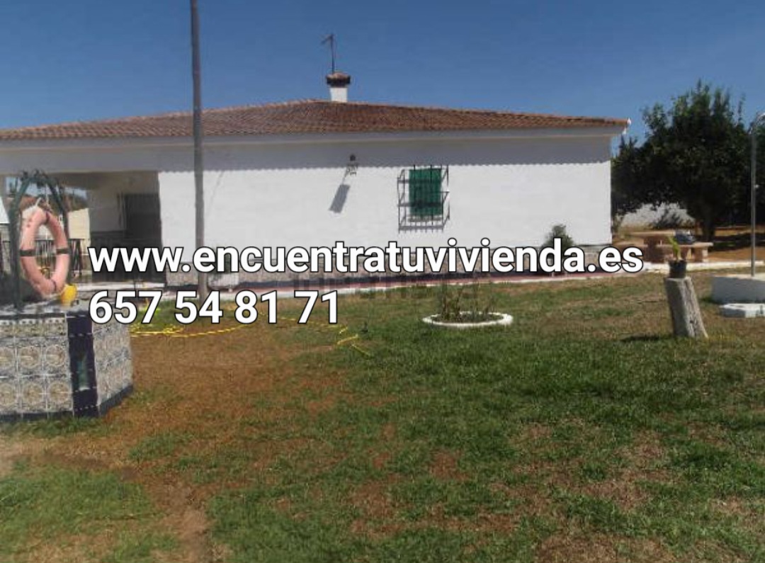 Myynti
 from
 pieni huvila
 sisään

 Chiclana de la Frontera