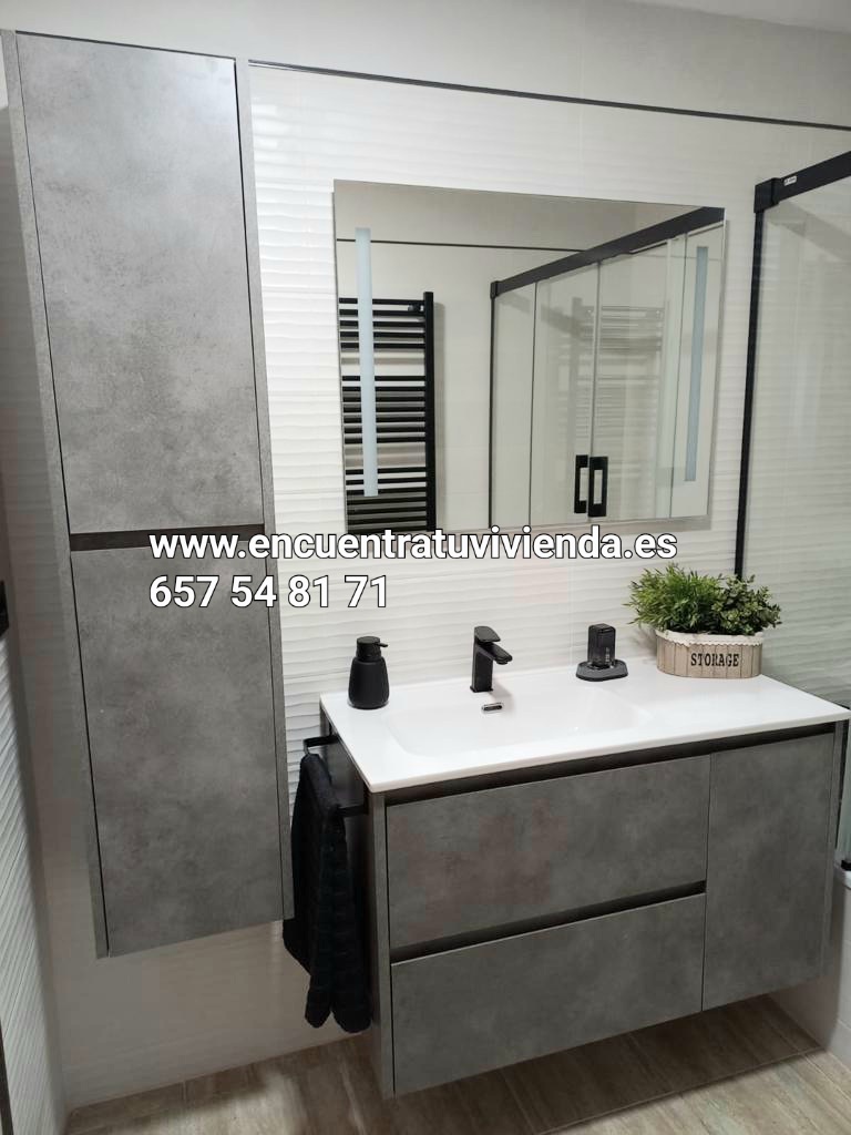 For sale of flat in San Fernando