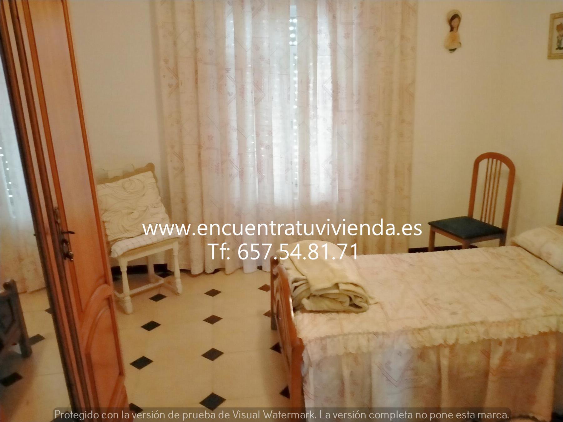 For sale of house in San Fernando