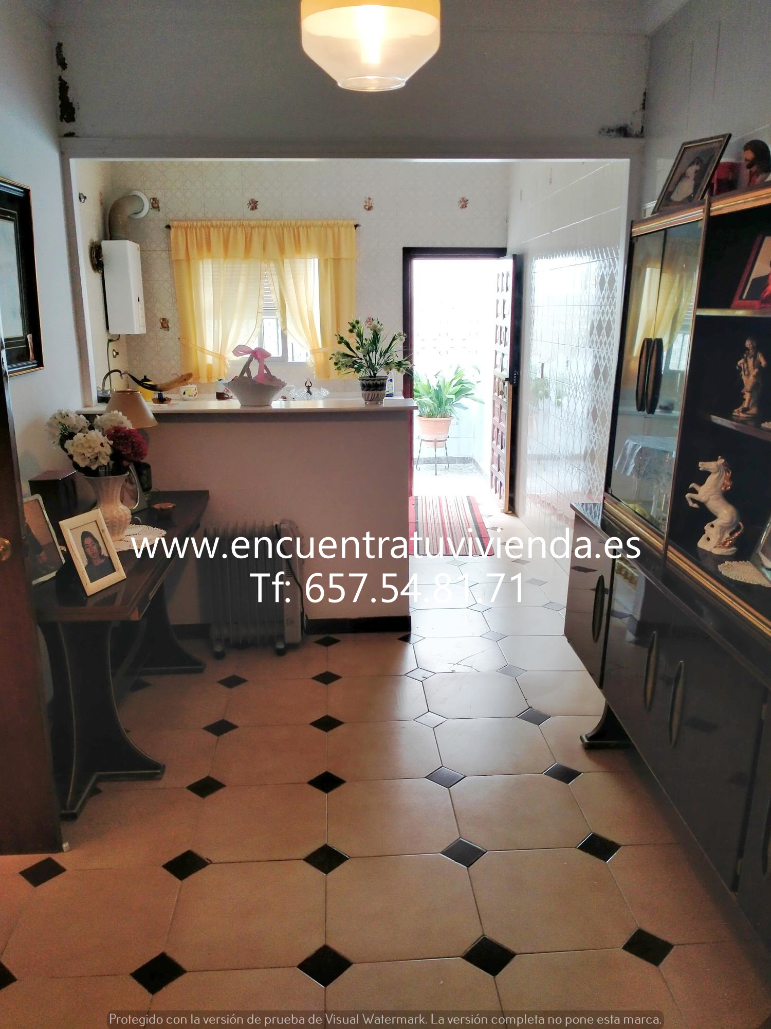 For sale of house in San Fernando