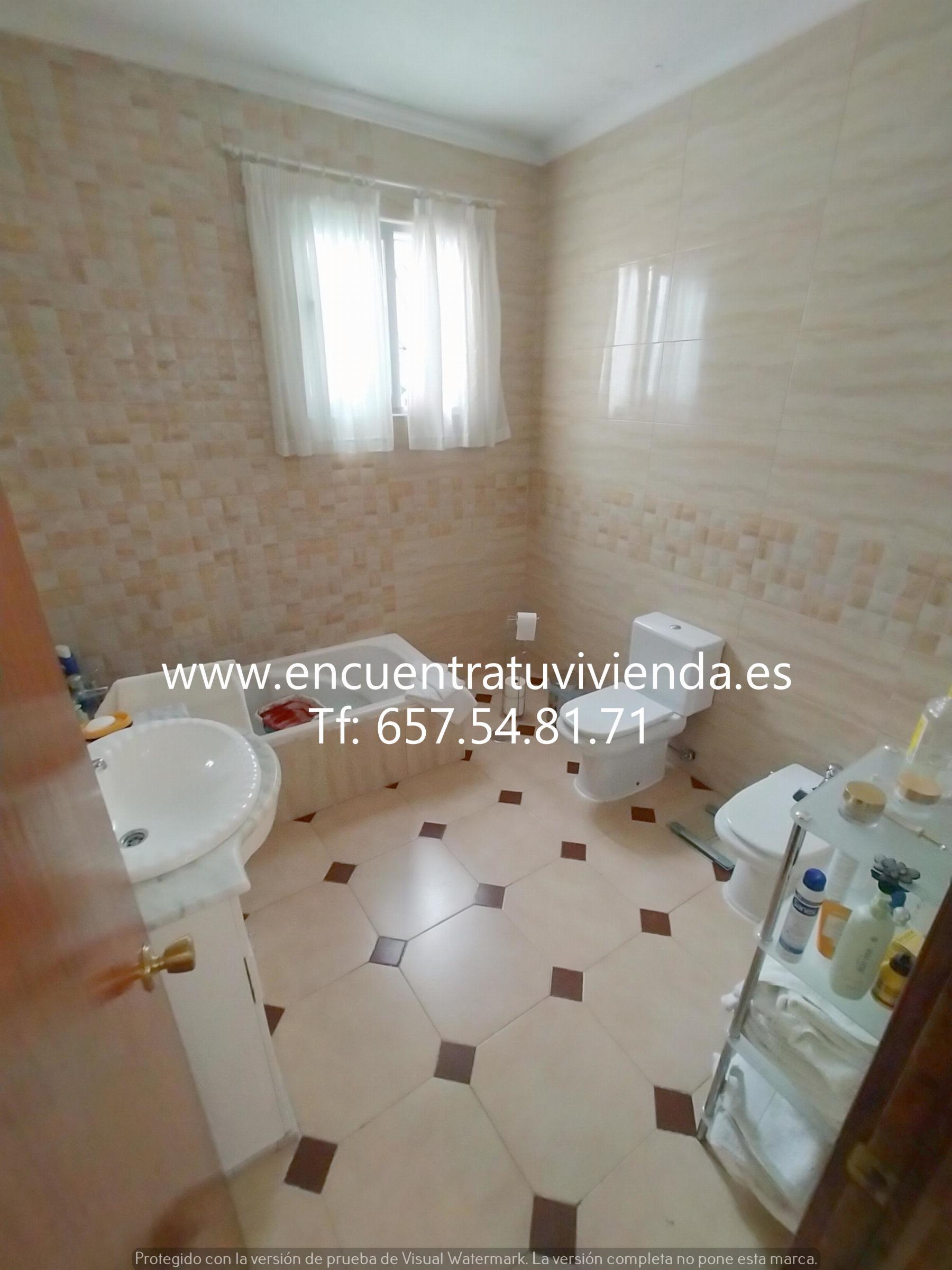 For sale of house in San Fernando