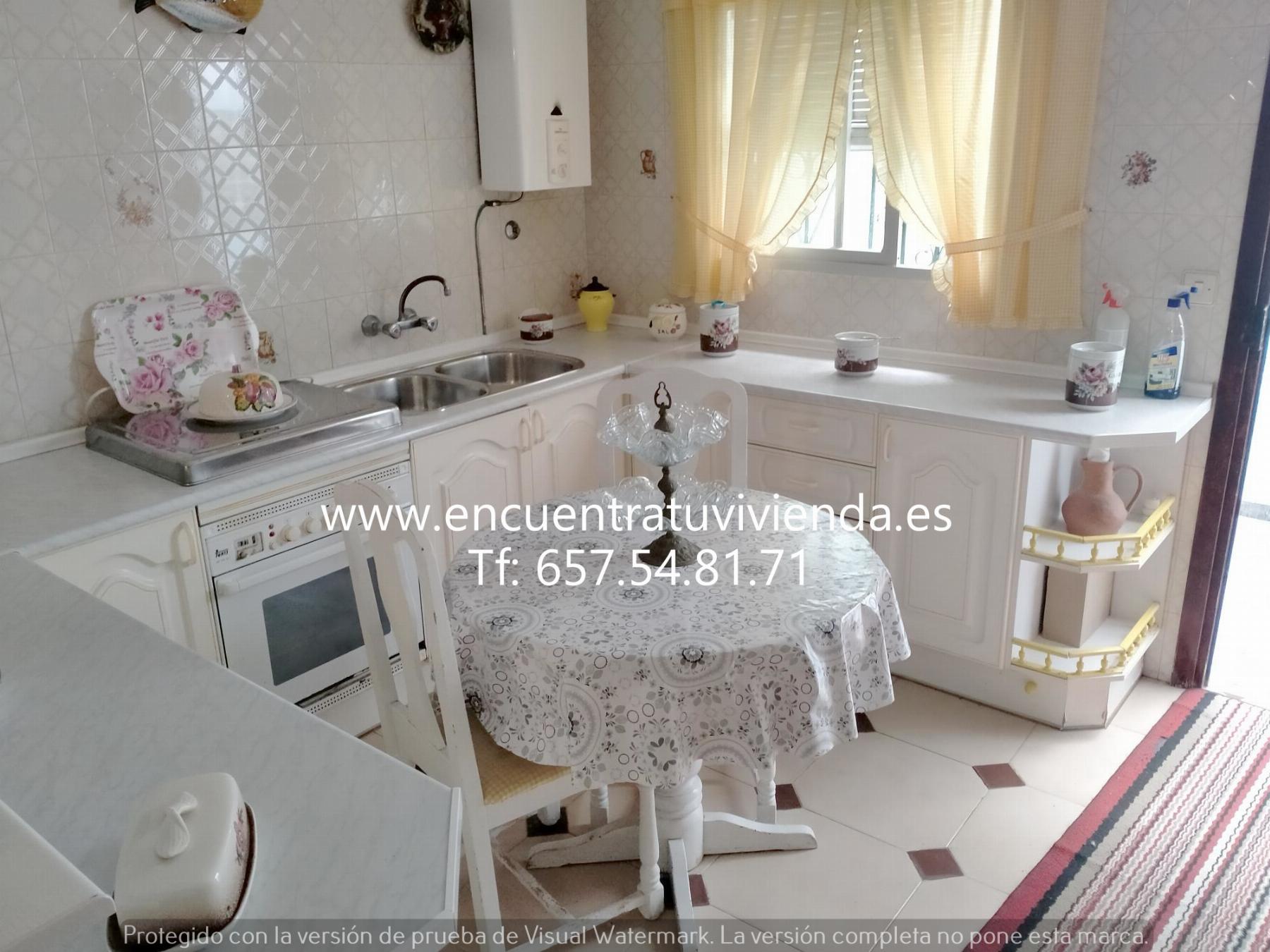 For sale of house in San Fernando