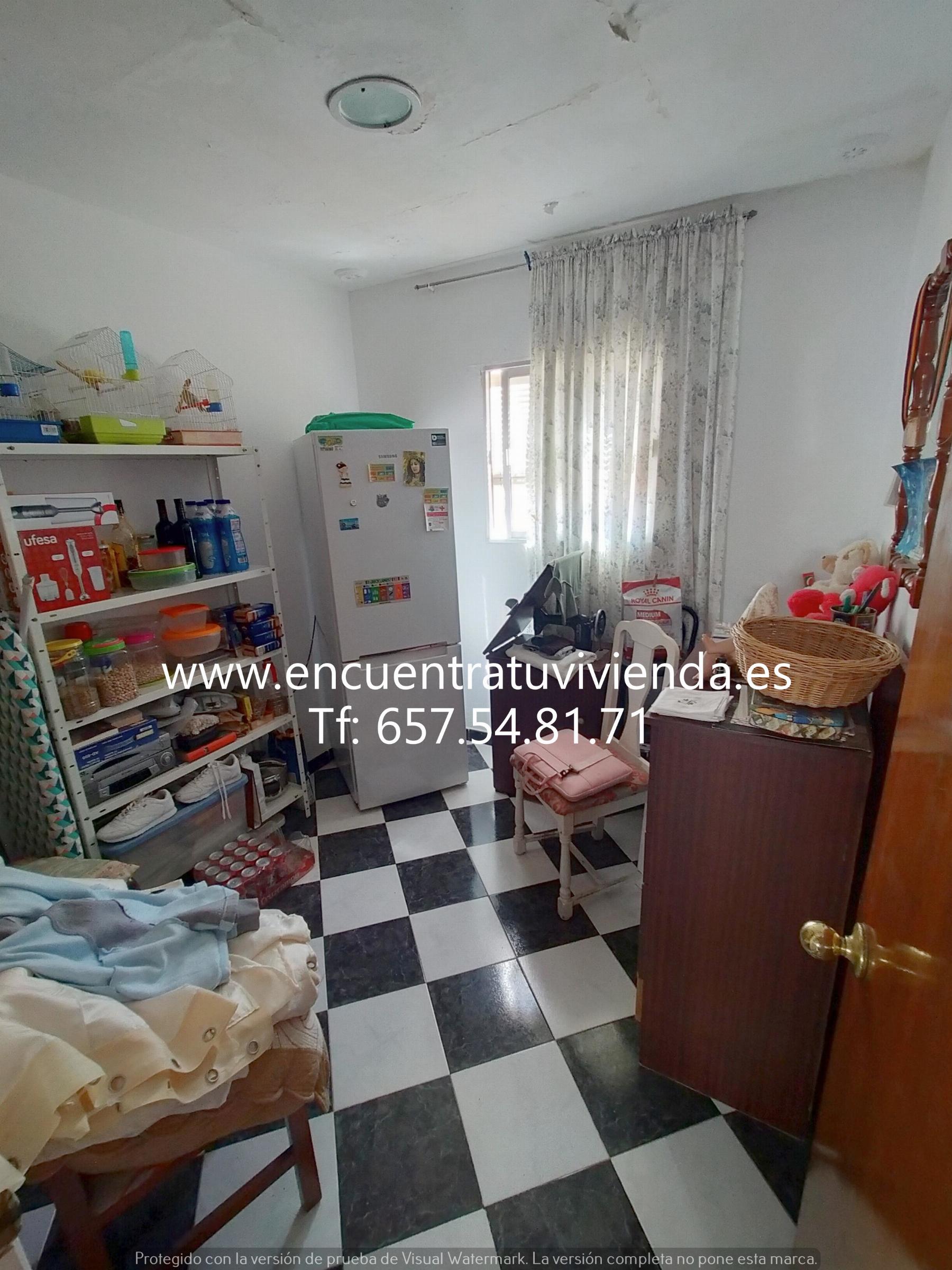 For sale of house in San Fernando