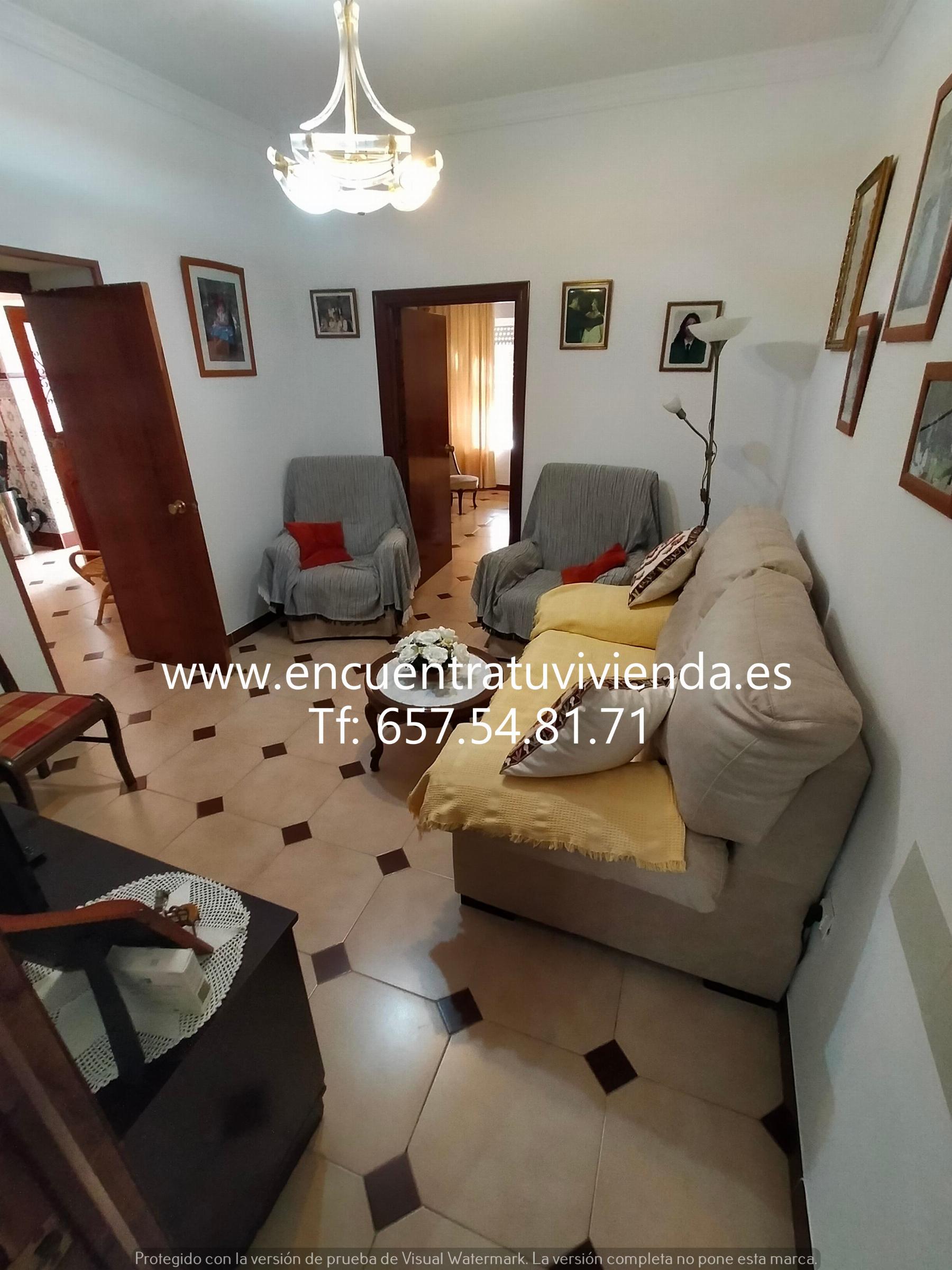 For sale of house in San Fernando