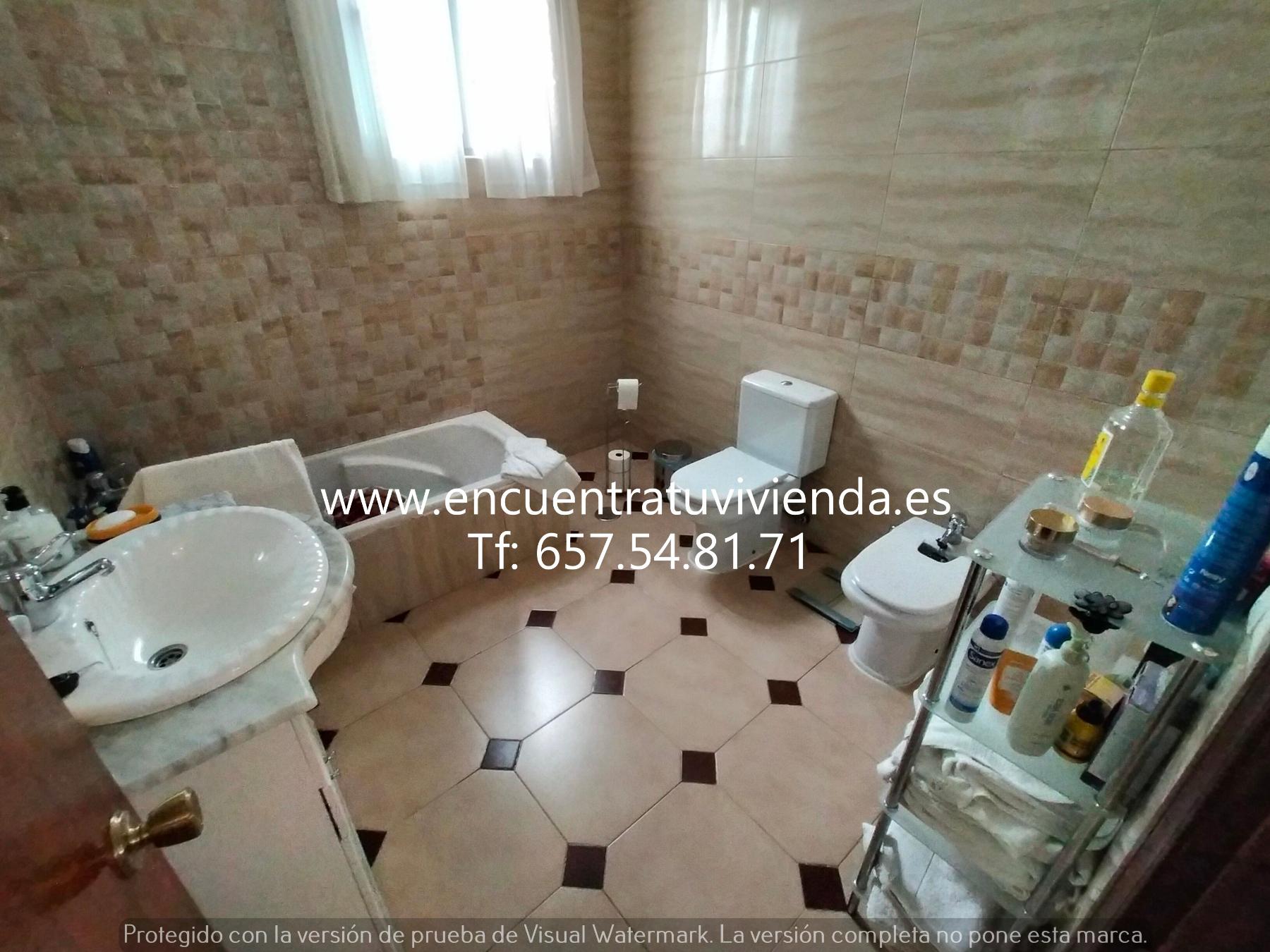For sale of house in San Fernando