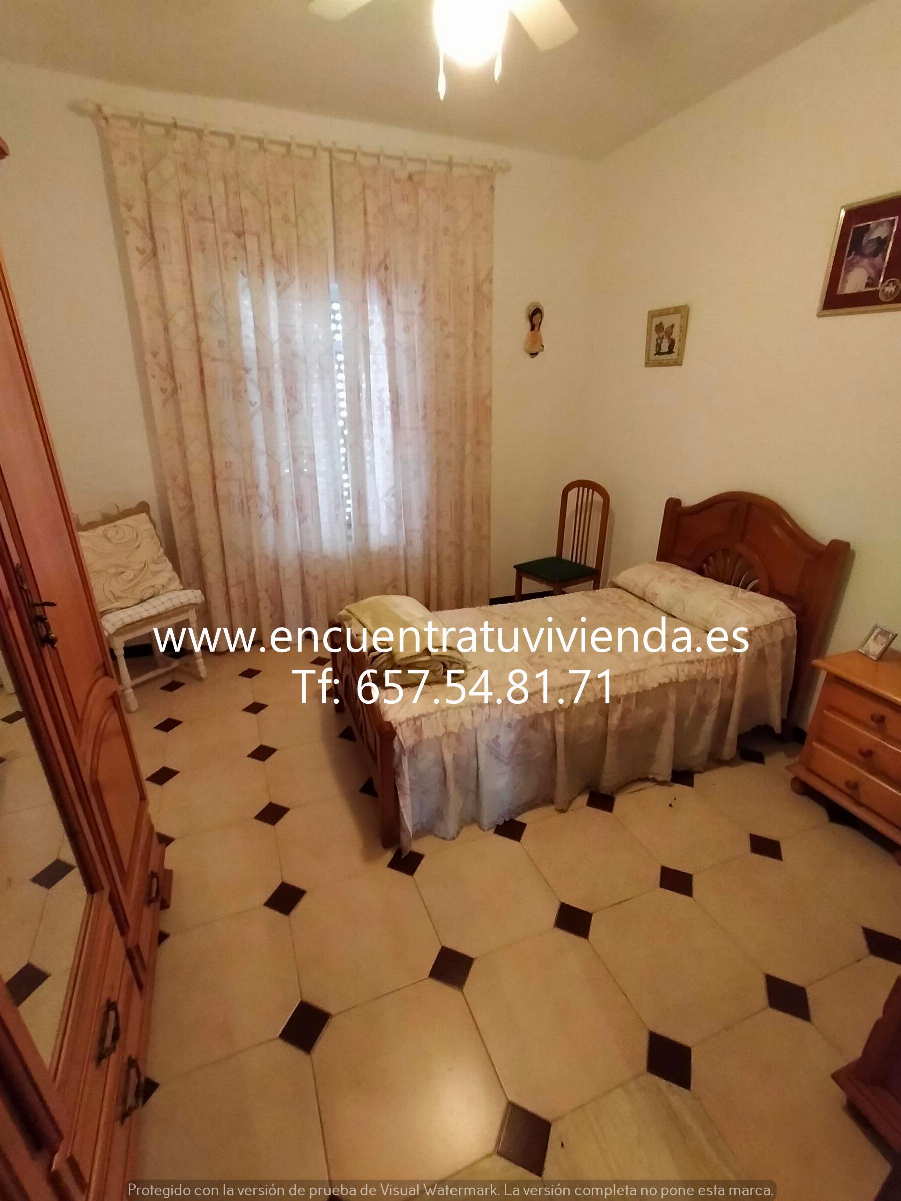 For sale of house in San Fernando