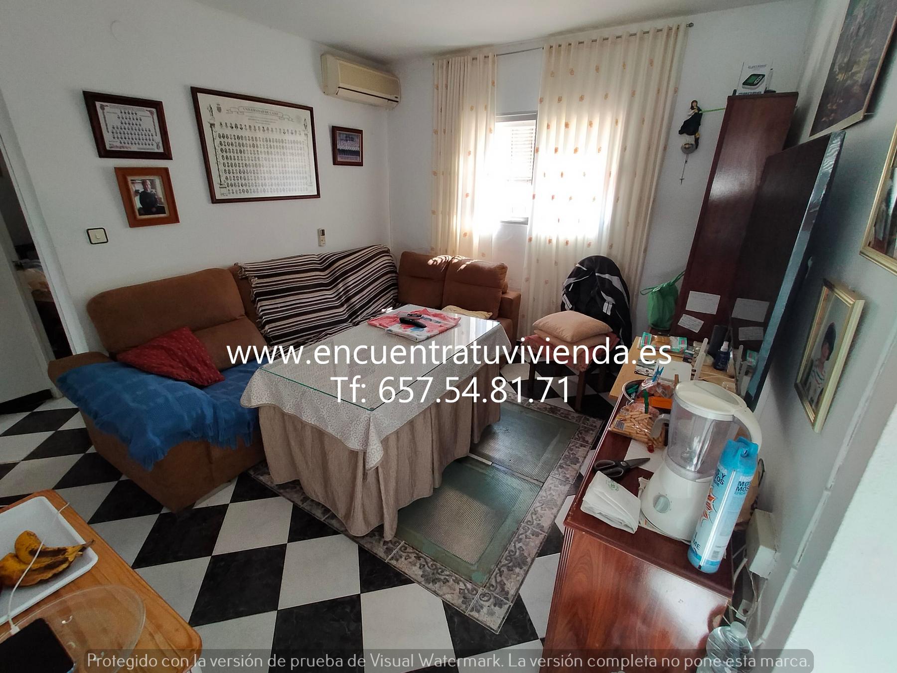 For sale of house in San Fernando