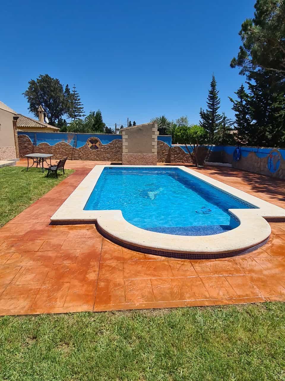 For sale of chalet in Chiclana de la Frontera
