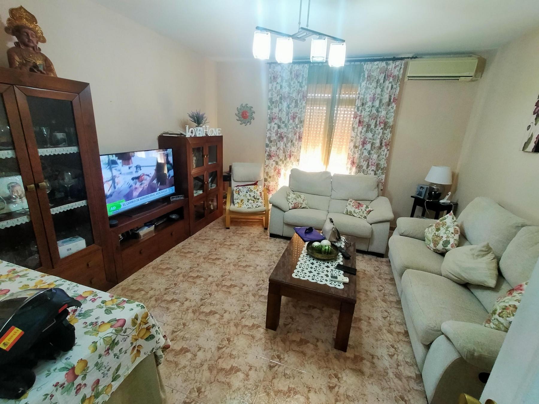 For sale of flat in San Fernando