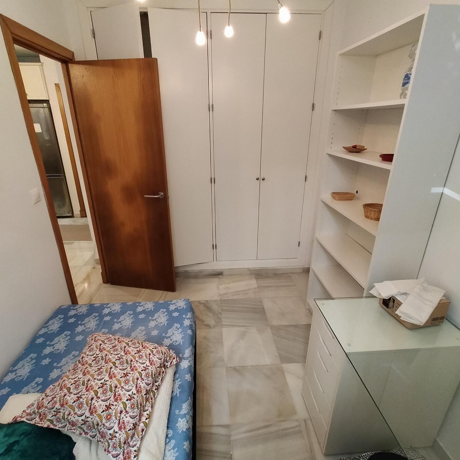 Продажа от

 Квартира на Cádiz